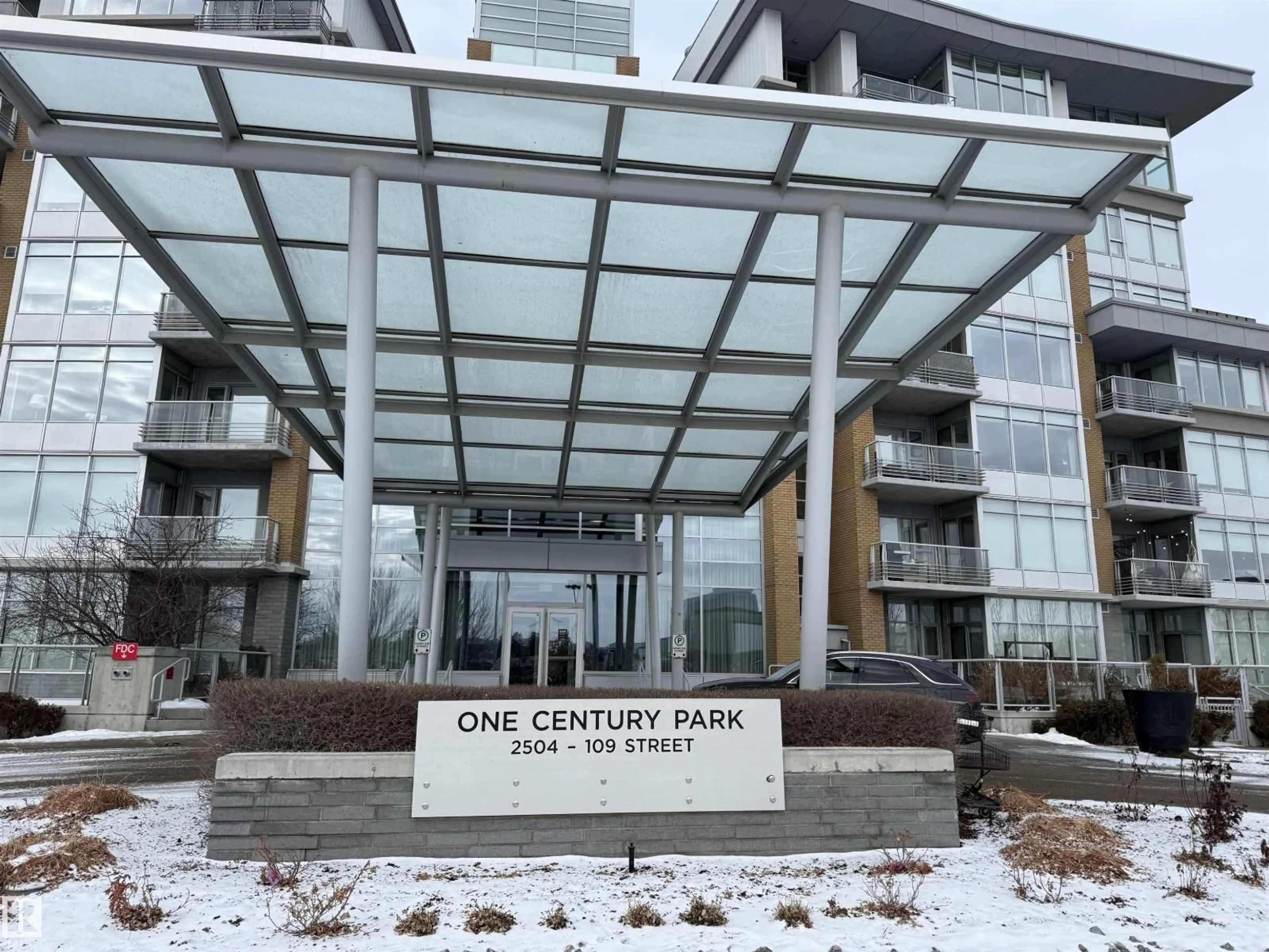 Indoor foyer for #710 - 2504 109 ST, Edmonton Alberta T6J2H3