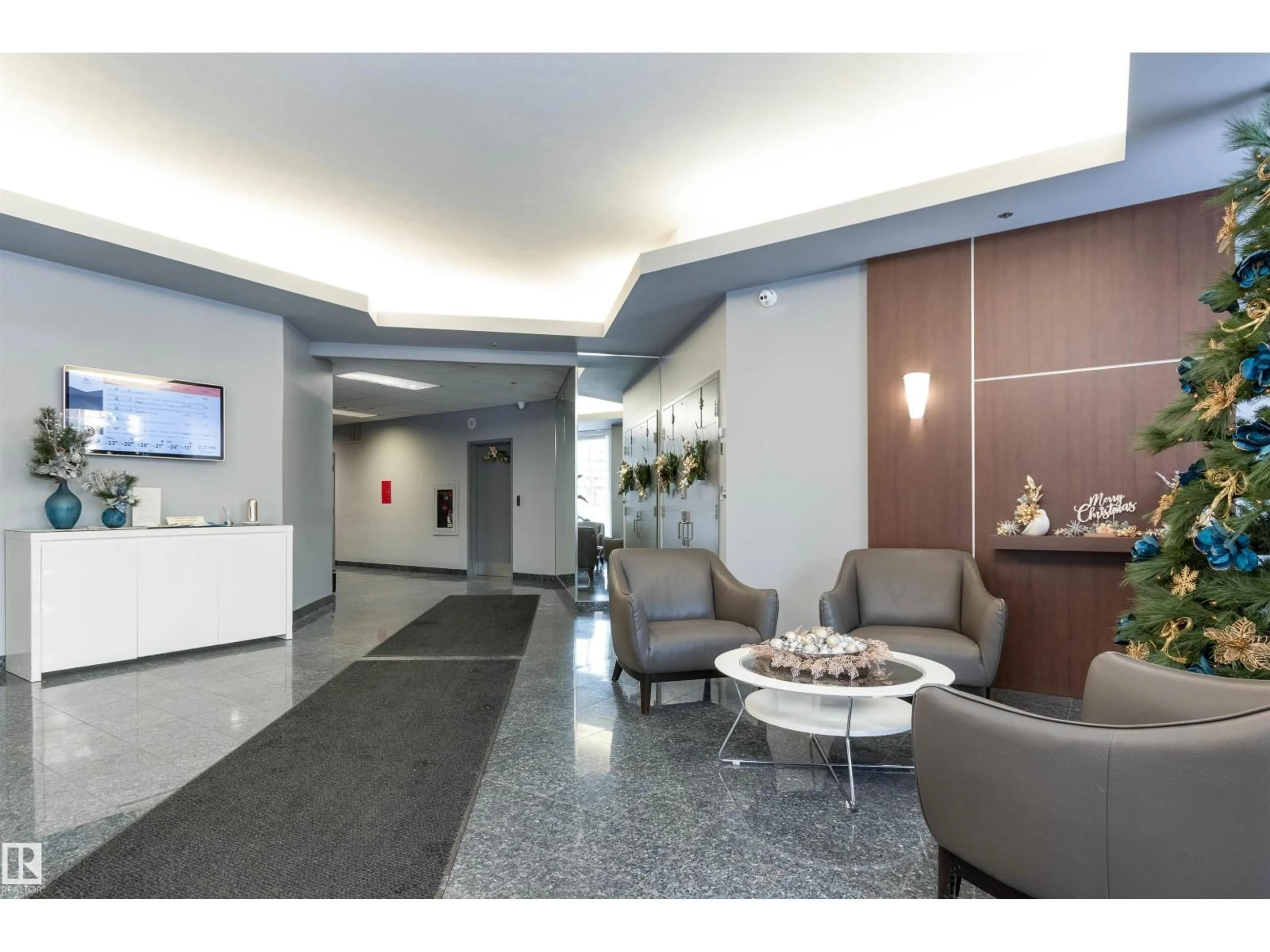 Lobby for 1105 114 ST NW, Edmonton Alberta T5K2S6