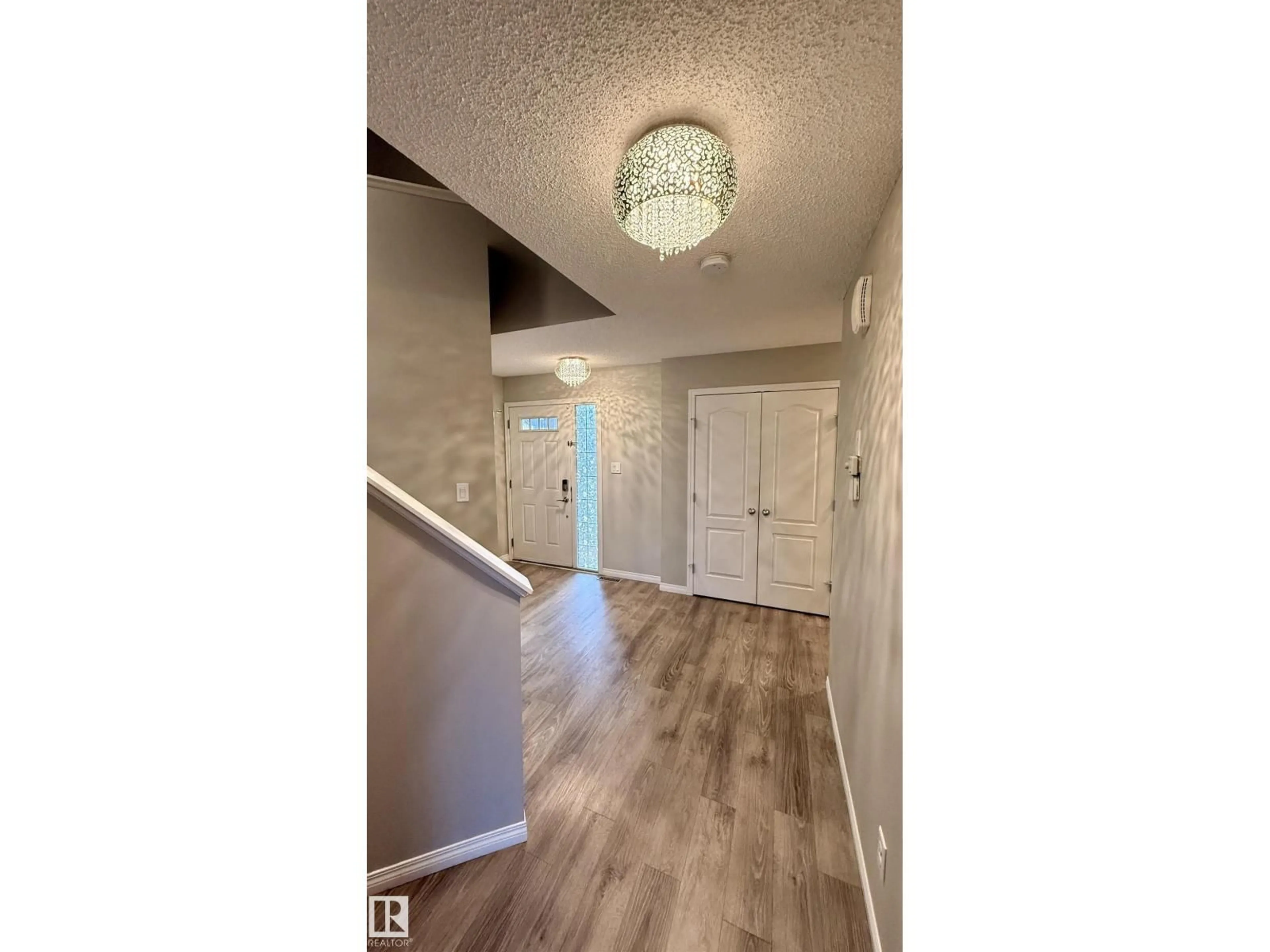 Indoor entryway for NW - 17023 38 ST, Edmonton Alberta T5Y3S1