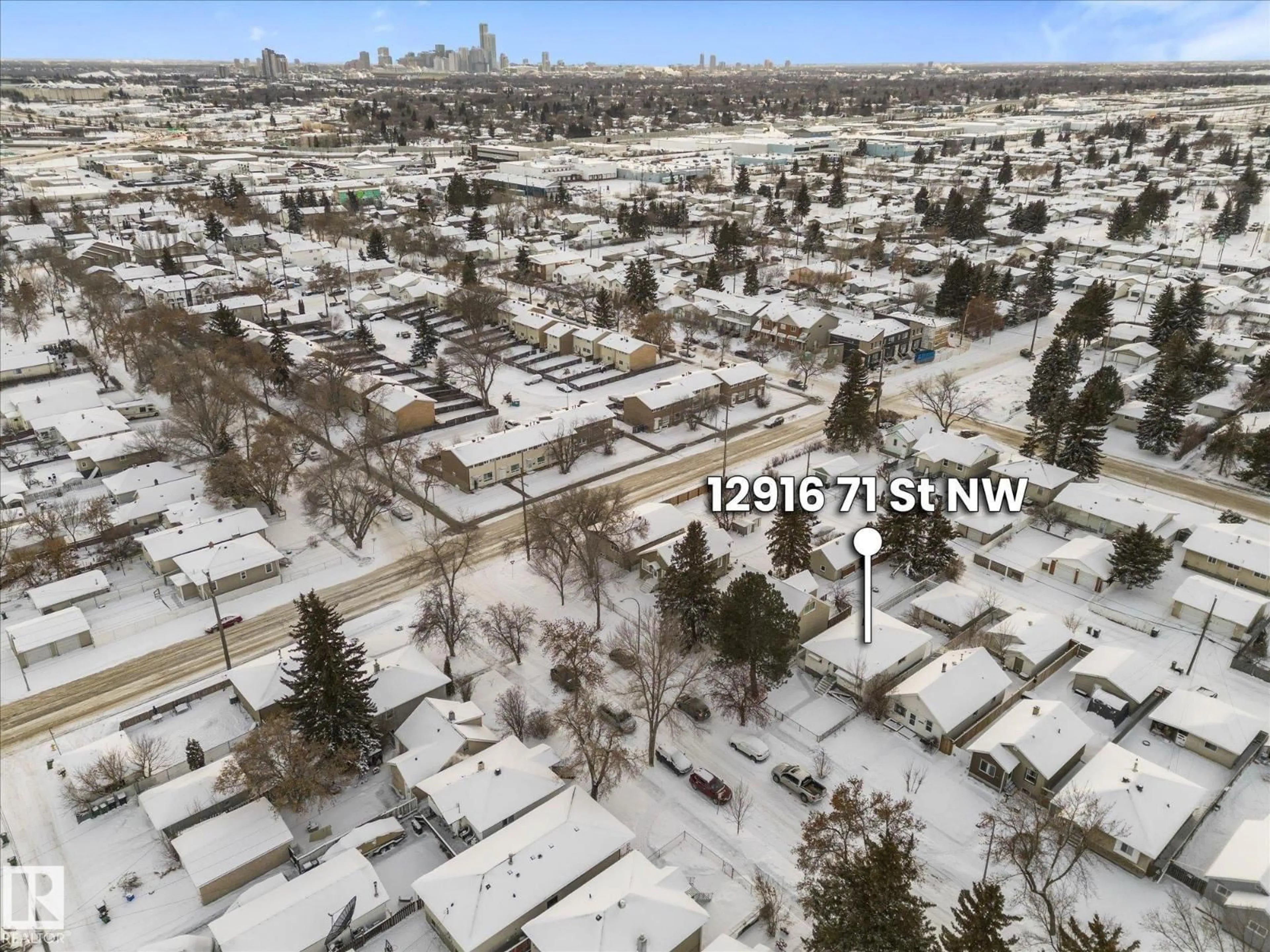 A pic from outside/outdoor area/front of a property/back of a property/a pic from drone, street for 12916 71 ST, Edmonton Alberta T5C0M5