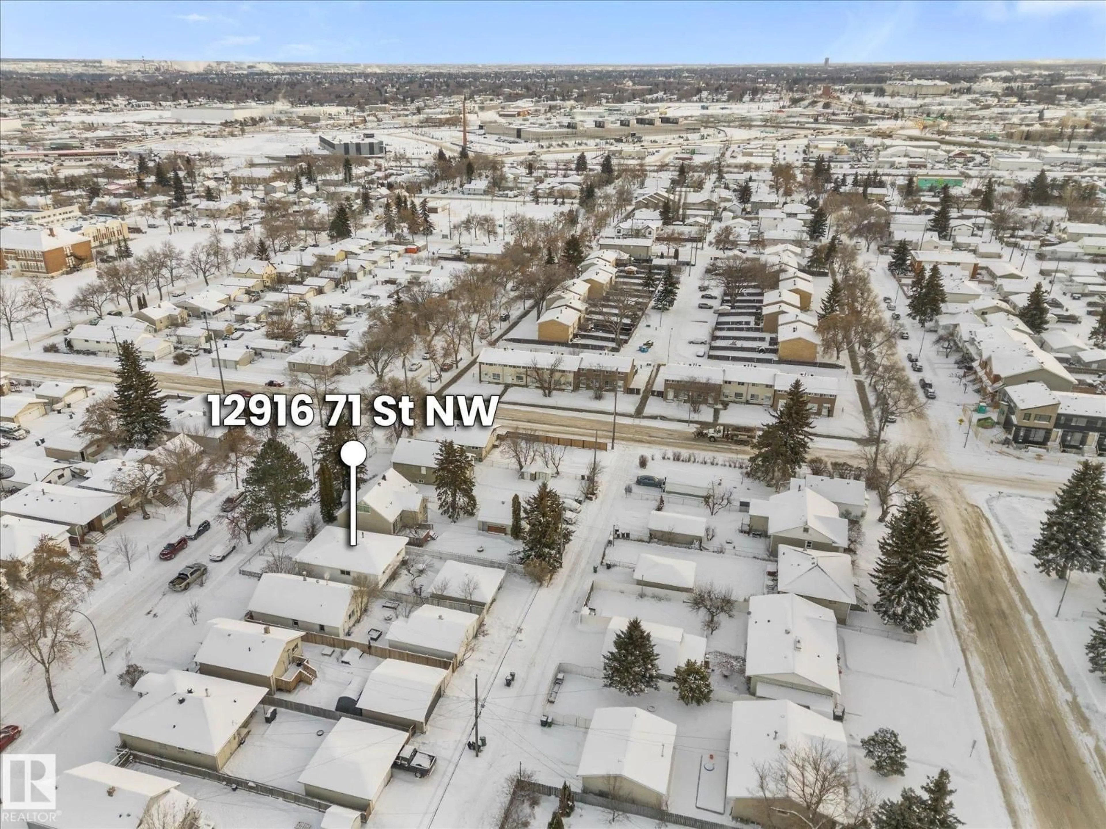 A pic from outside/outdoor area/front of a property/back of a property/a pic from drone, street for 12916 71 ST, Edmonton Alberta T5C0M5