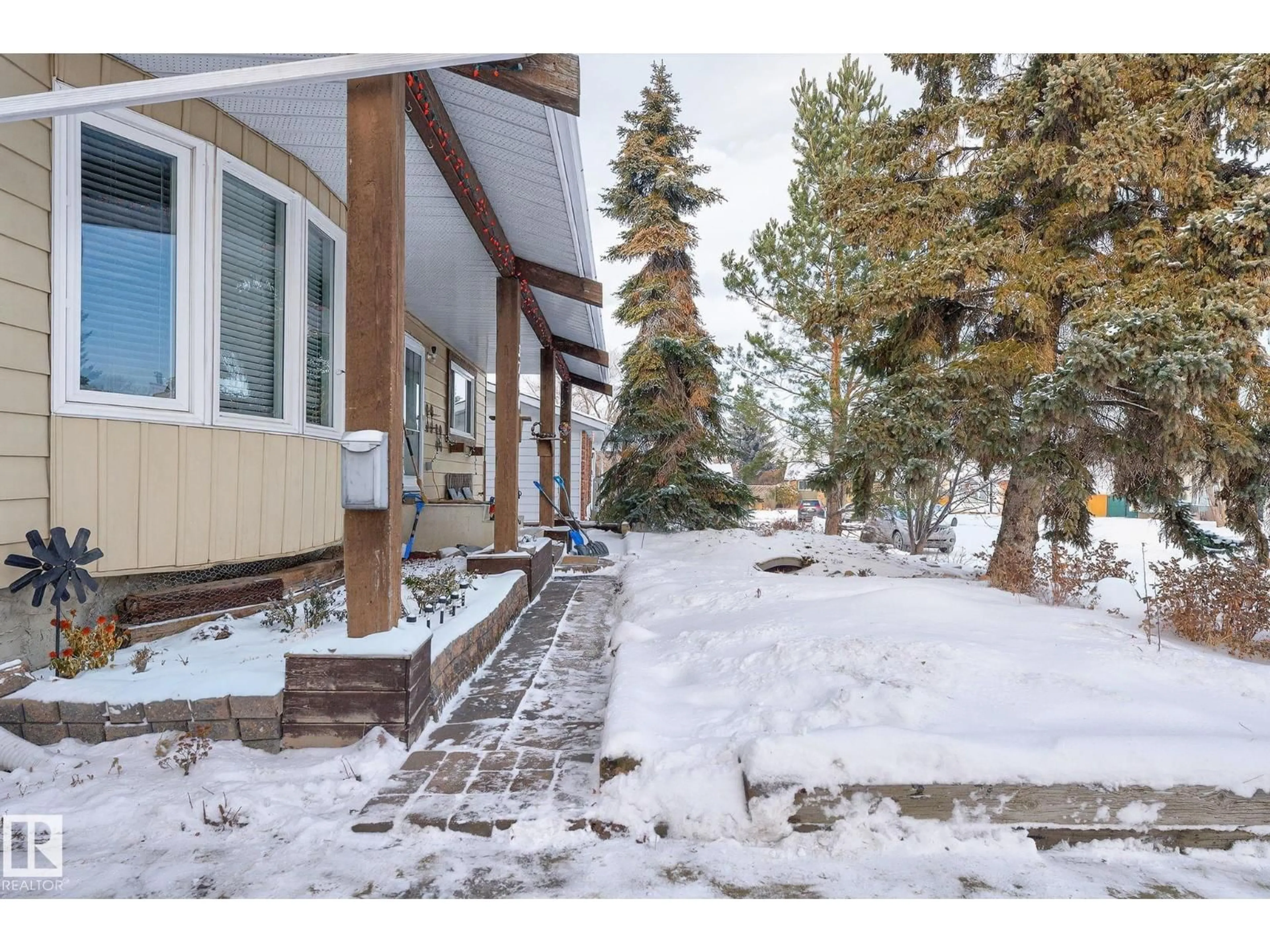 Unknown for 3740 63 ST, Edmonton Alberta T6L1P8