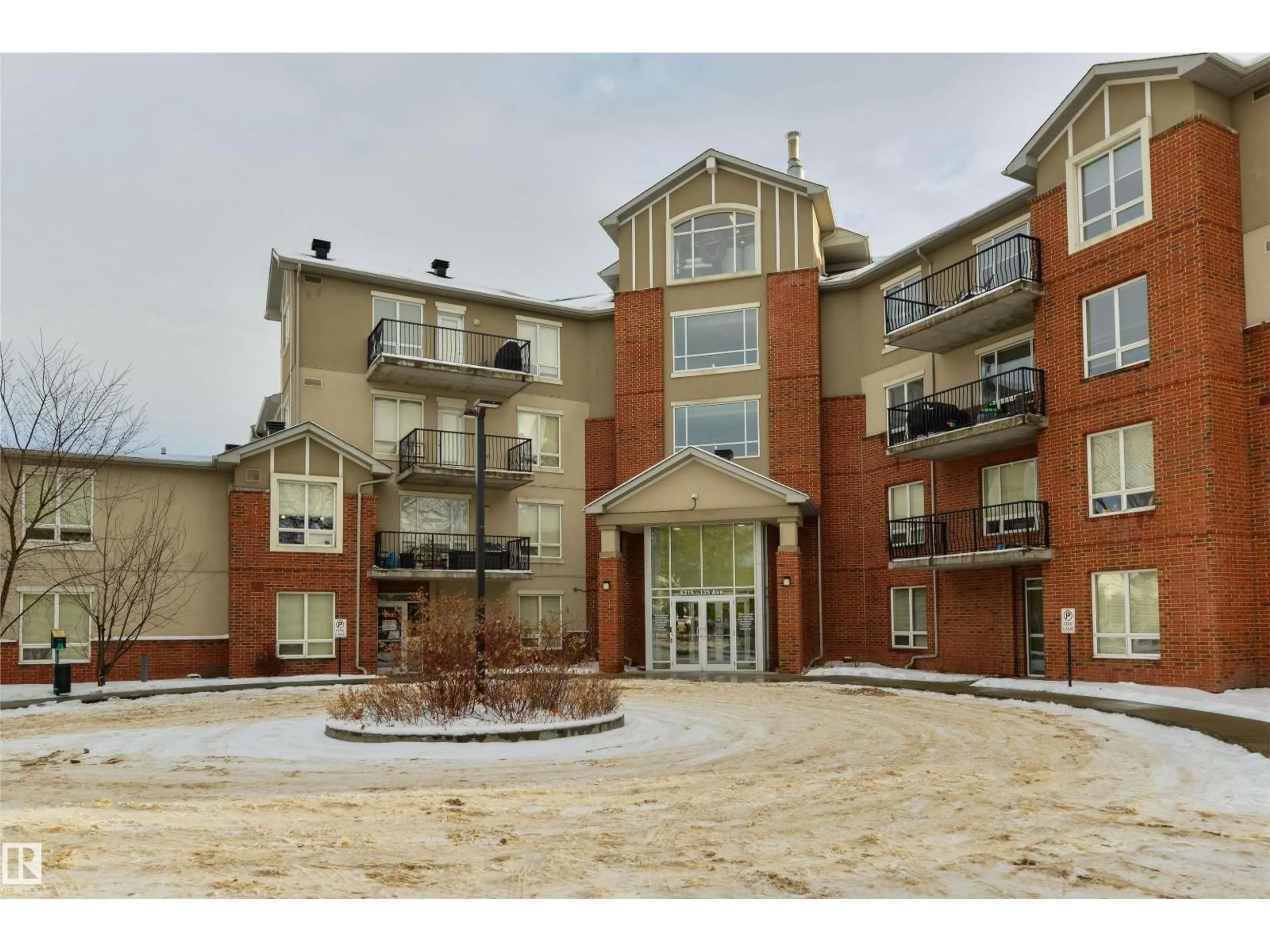 Indoor foyer for #307 - 6315 135 AV, Edmonton Alberta T5A5J7