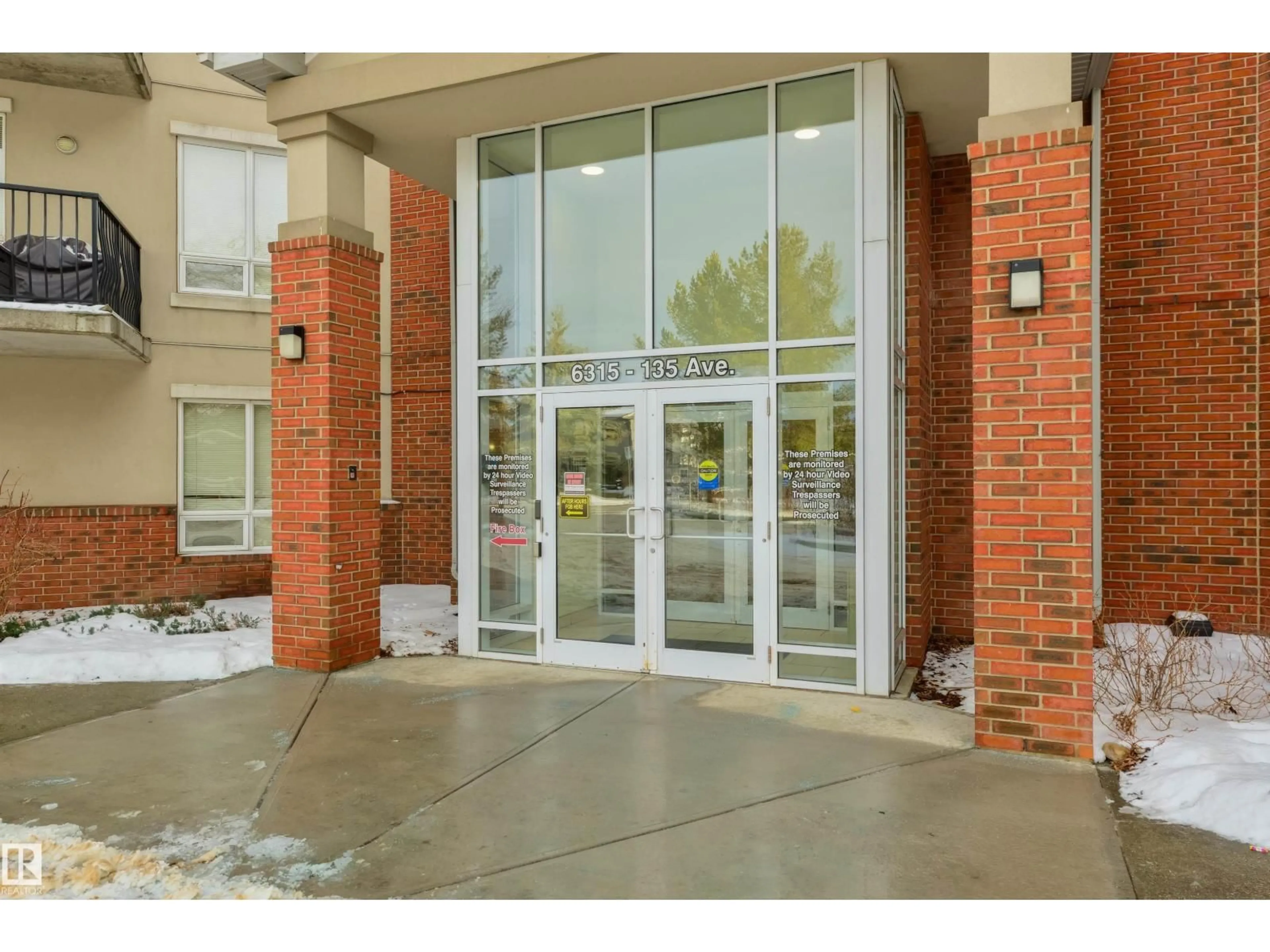 Indoor foyer for #307 - 6315 135 AV, Edmonton Alberta T5A5J7