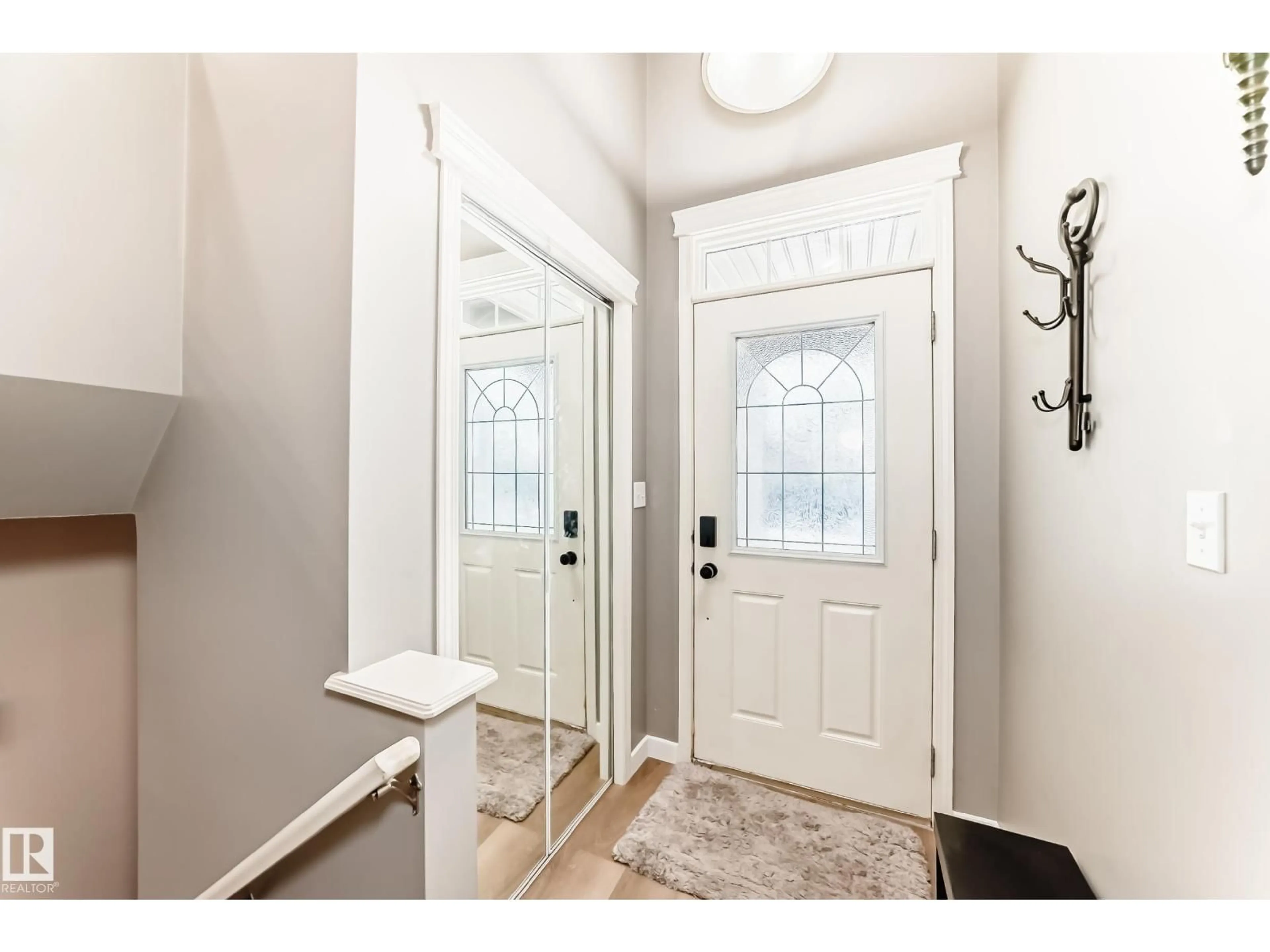 Indoor entryway for 3030 TRELLE CR, Edmonton Alberta T6R3M8