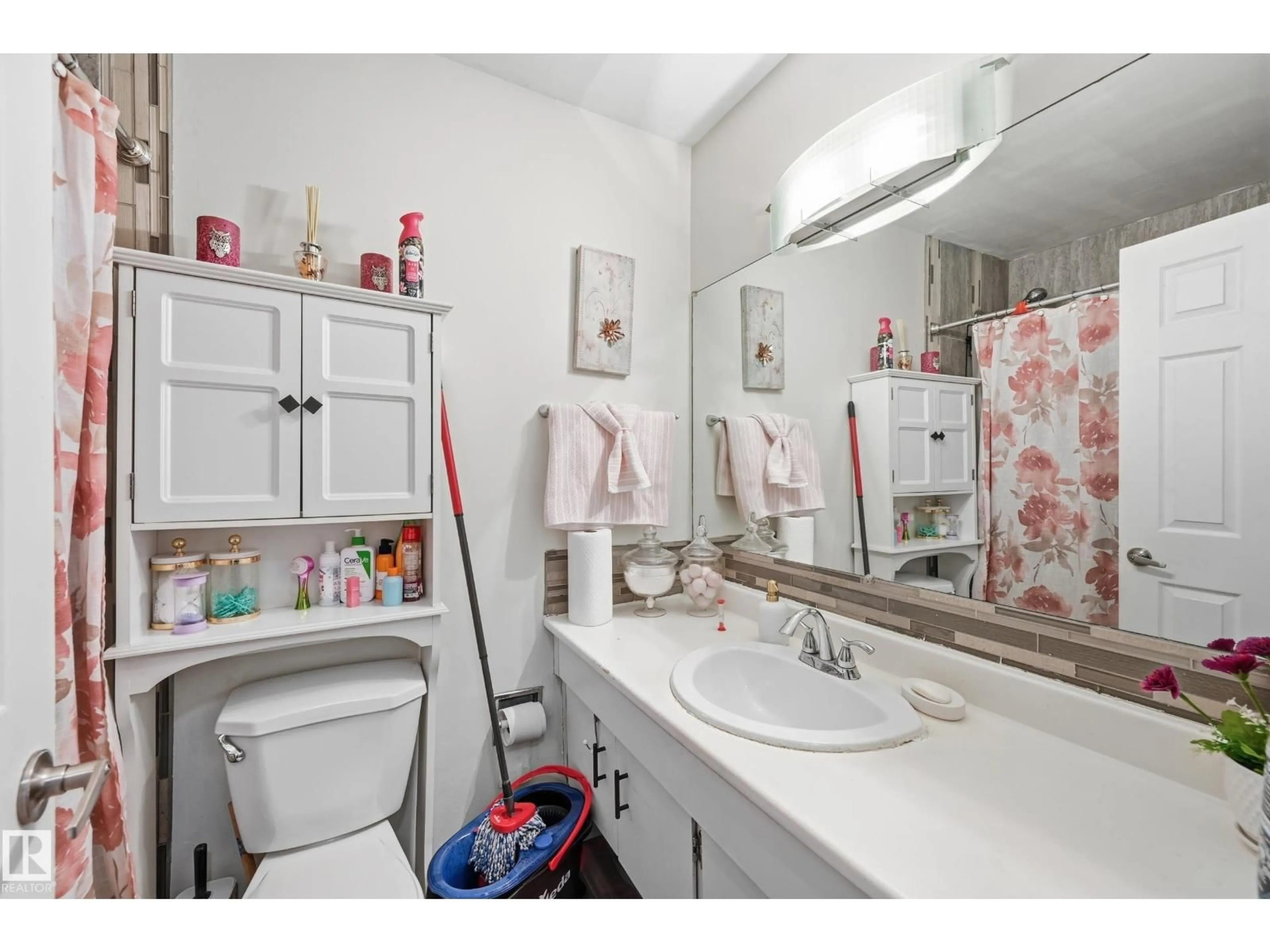 Standard bathroom, unknown for #306 - 10811 115 ST NW, Edmonton Alberta T5H3L2