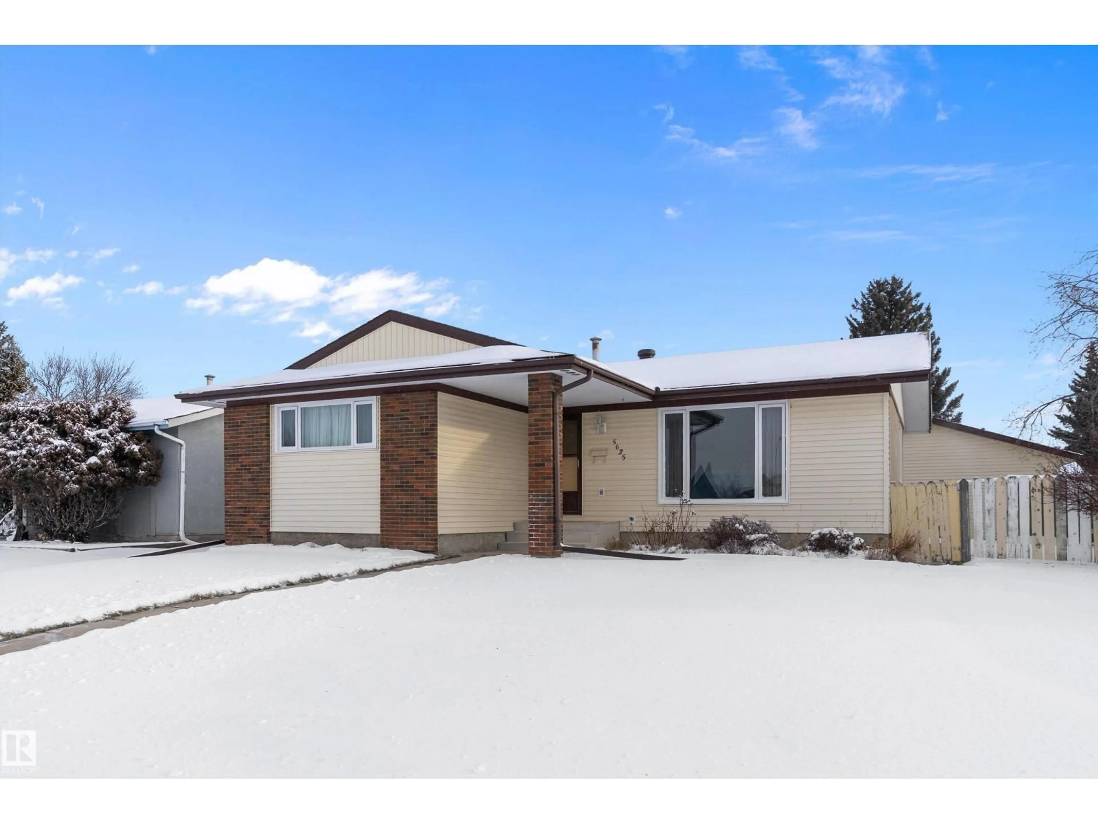 Home with brick exterior material, street for 5625 55A ST, Wetaskiwin Alberta T9A2A8
