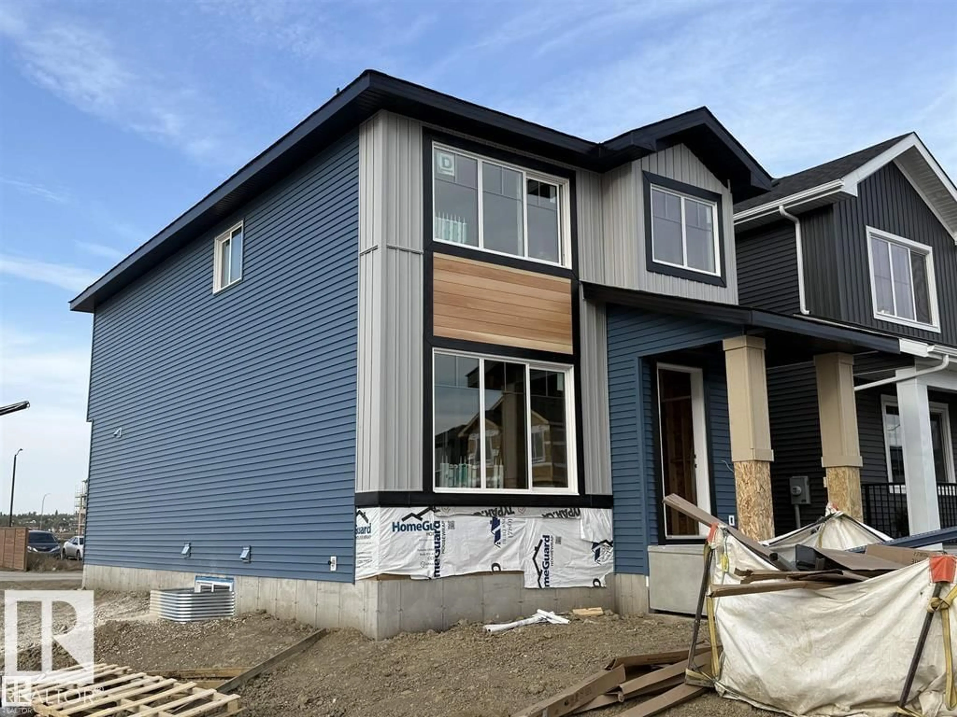 Home with vinyl exterior material, building for 43 ROSA CR, St. Albert Alberta T8N8B7
