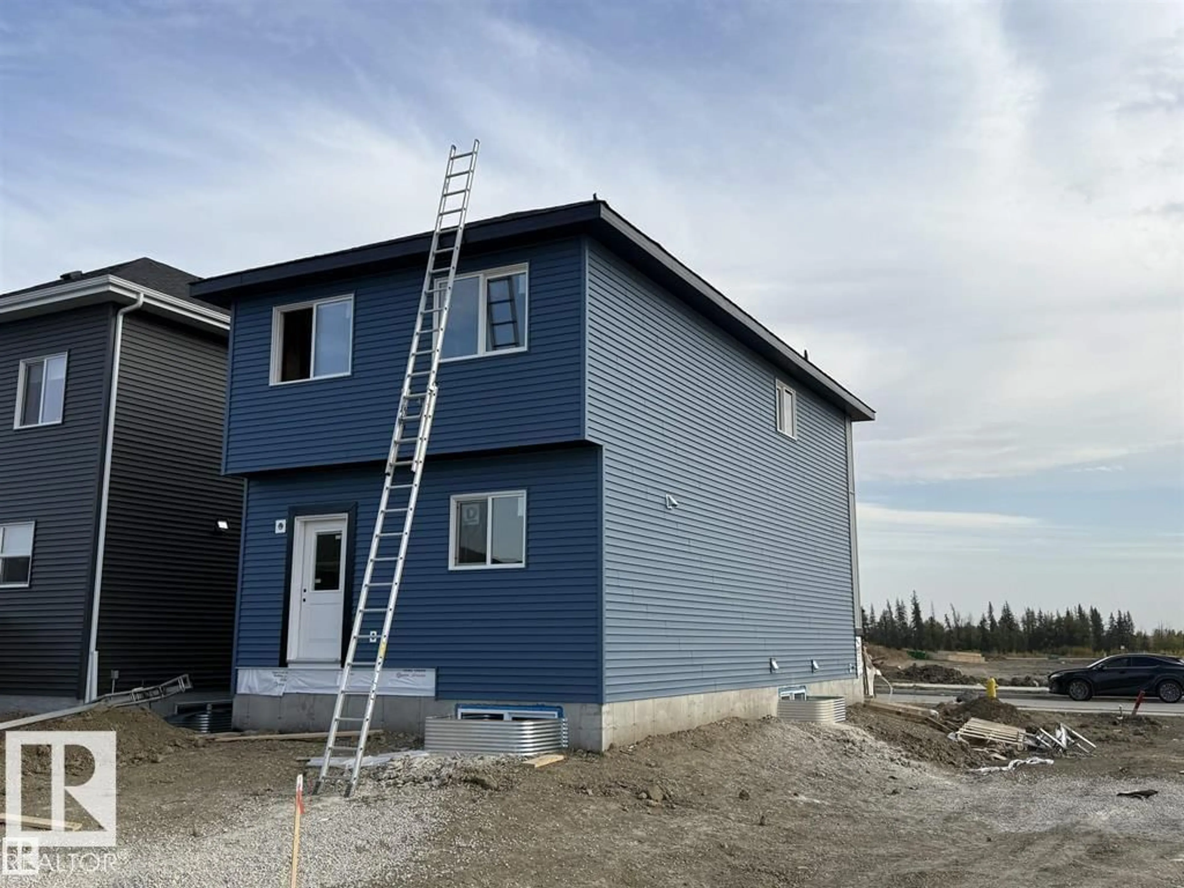 Home with vinyl exterior material, building for 43 ROSA CR, St. Albert Alberta T8N8B7