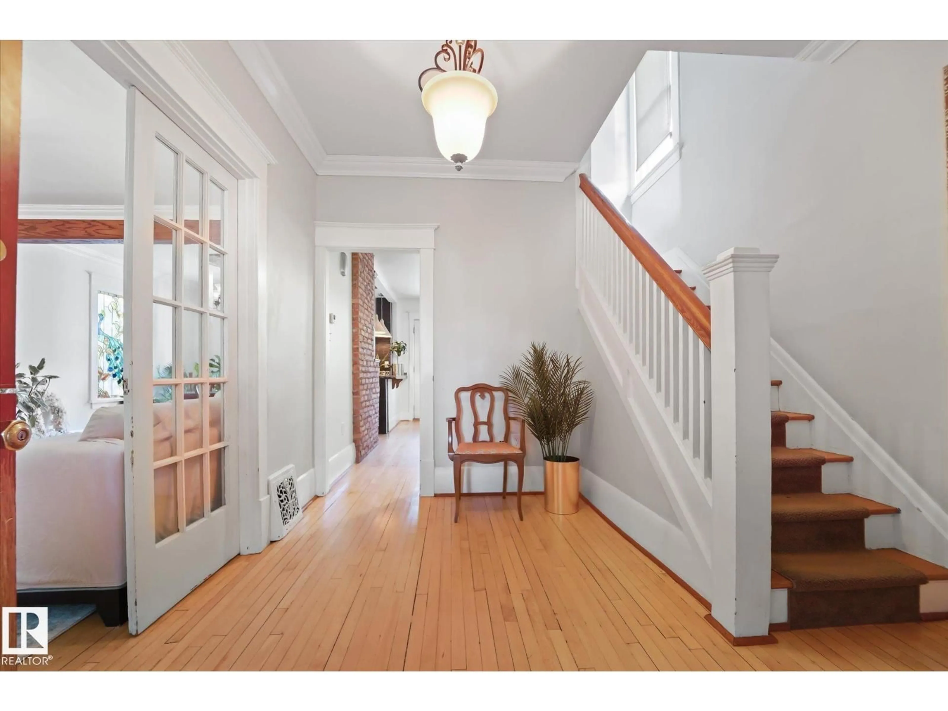 Indoor entryway for NW - 10838 126 ST, Edmonton Alberta T5M0P1