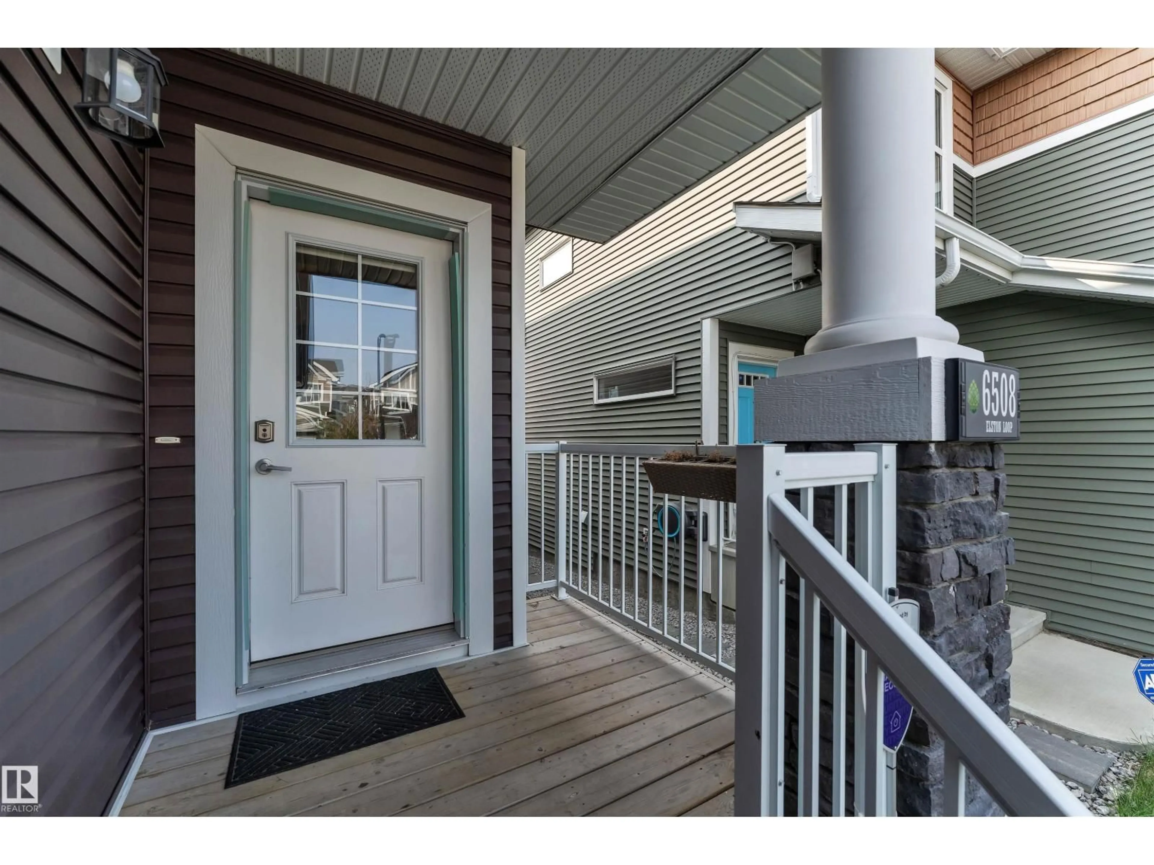 Indoor entryway for NW - 6508 ELSTON LO, Edmonton Alberta T6M0V9