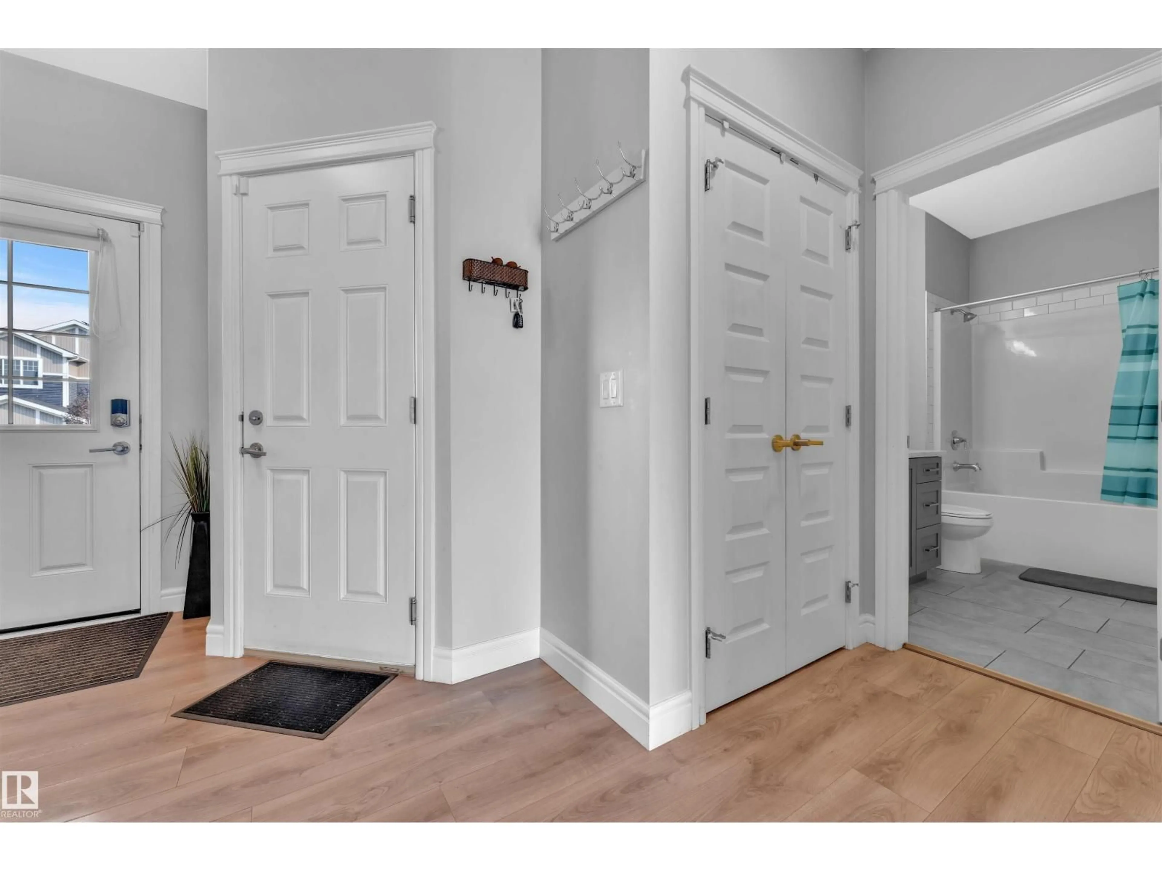 Indoor entryway for NW - 6508 ELSTON LO, Edmonton Alberta T6M0V9