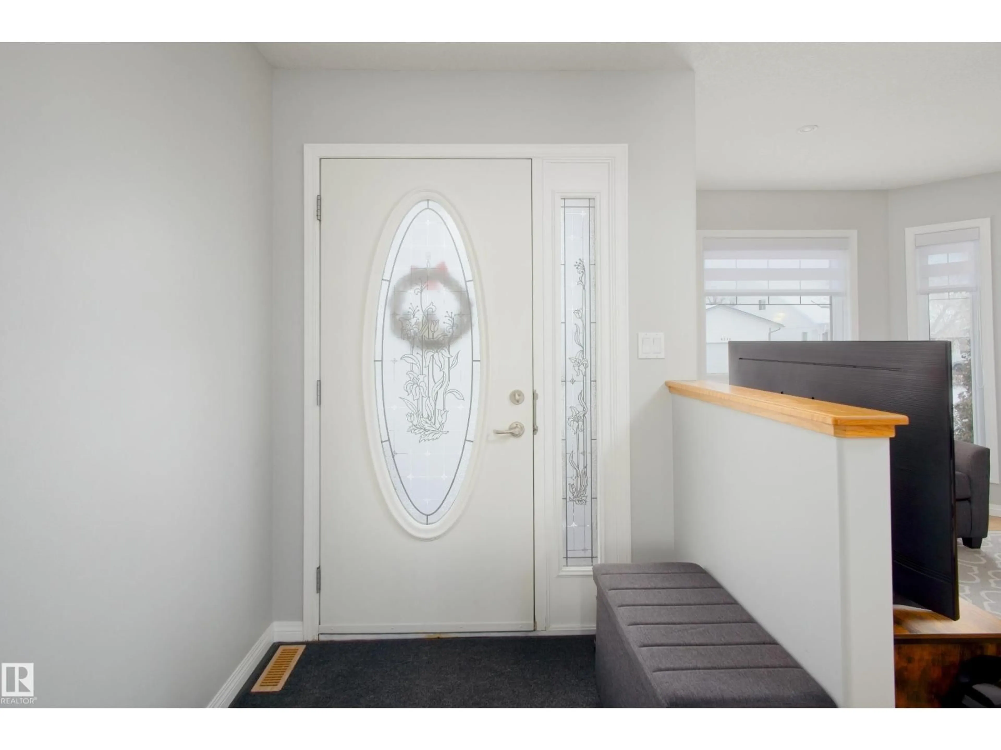 Indoor entryway for 5125 48 ST, Barrhead Alberta T7N1H2