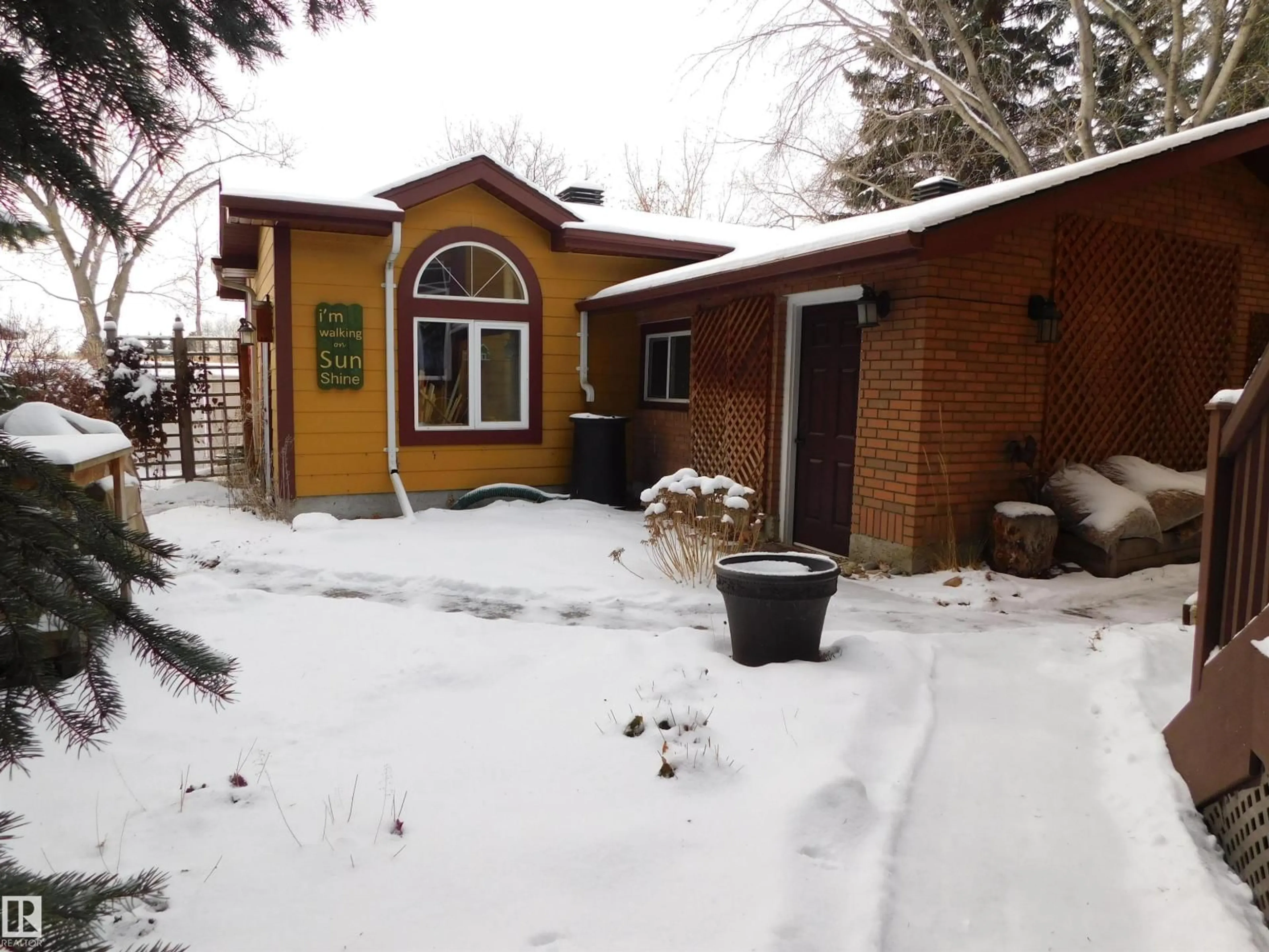 Unknown for 5704 144 ST, Edmonton Alberta T6H4H4