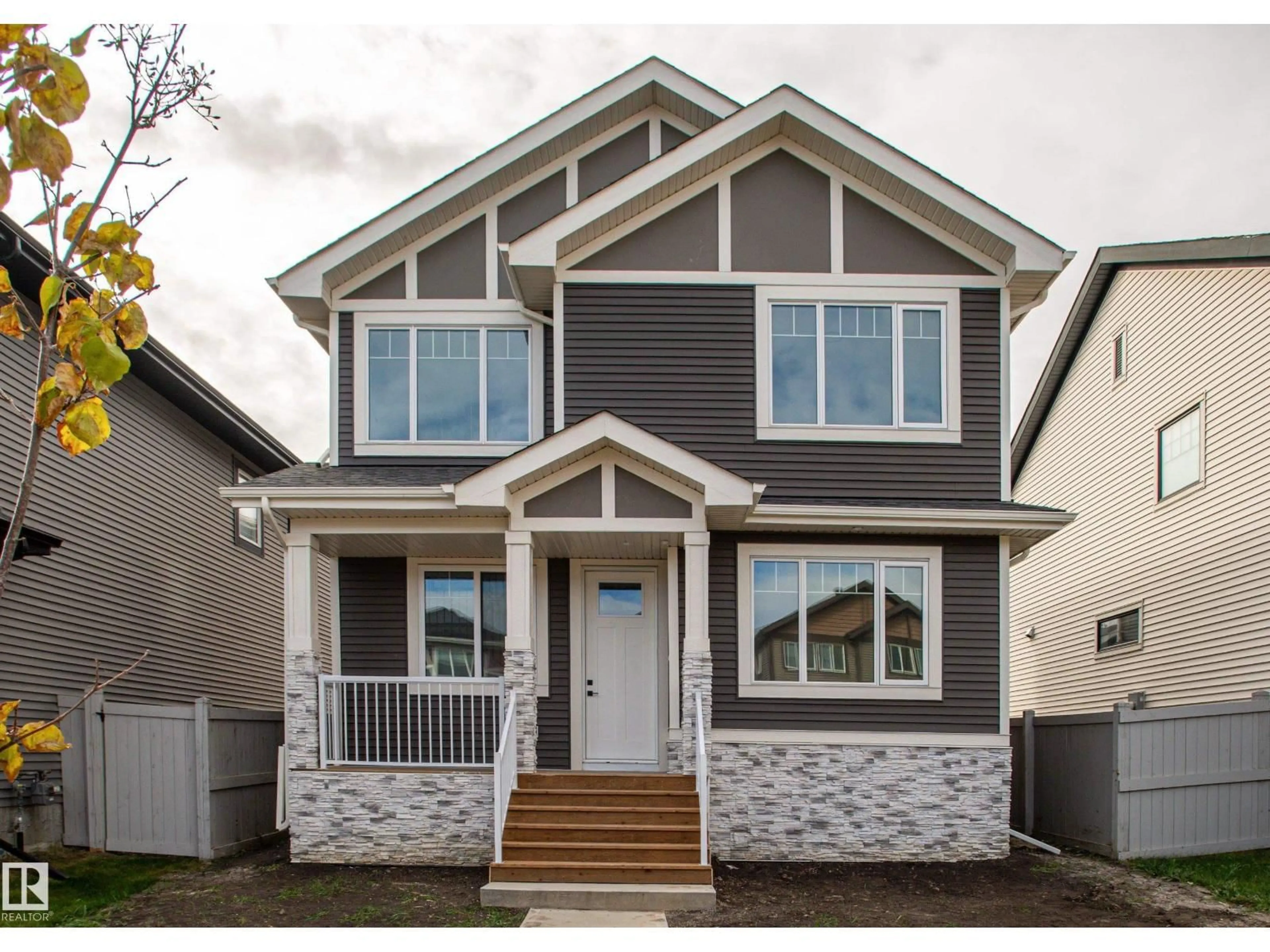 Home with vinyl exterior material, street for 6229 HAMPTON GRAY AV, Edmonton Alberta T5E6X7