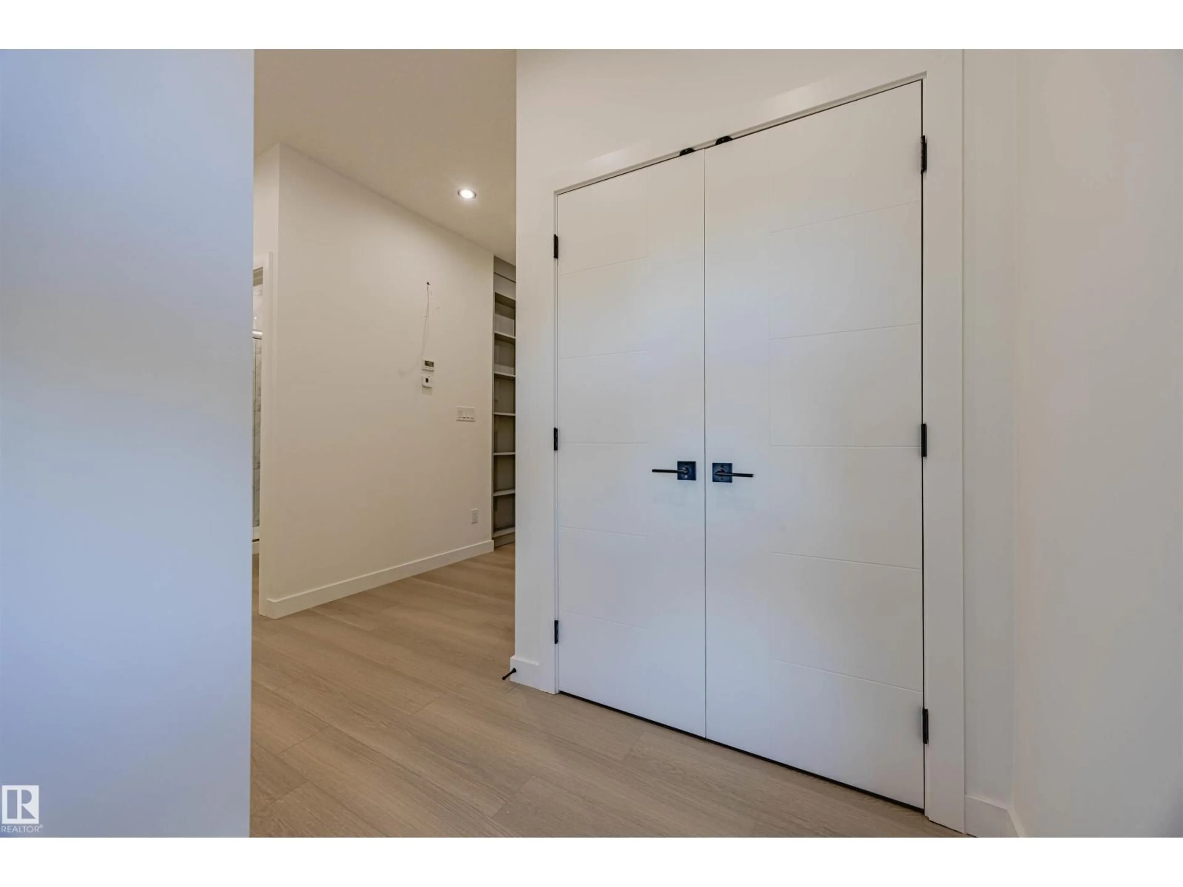 Unknown for 4912 46 ST, Beaumont Alberta T6X1H9