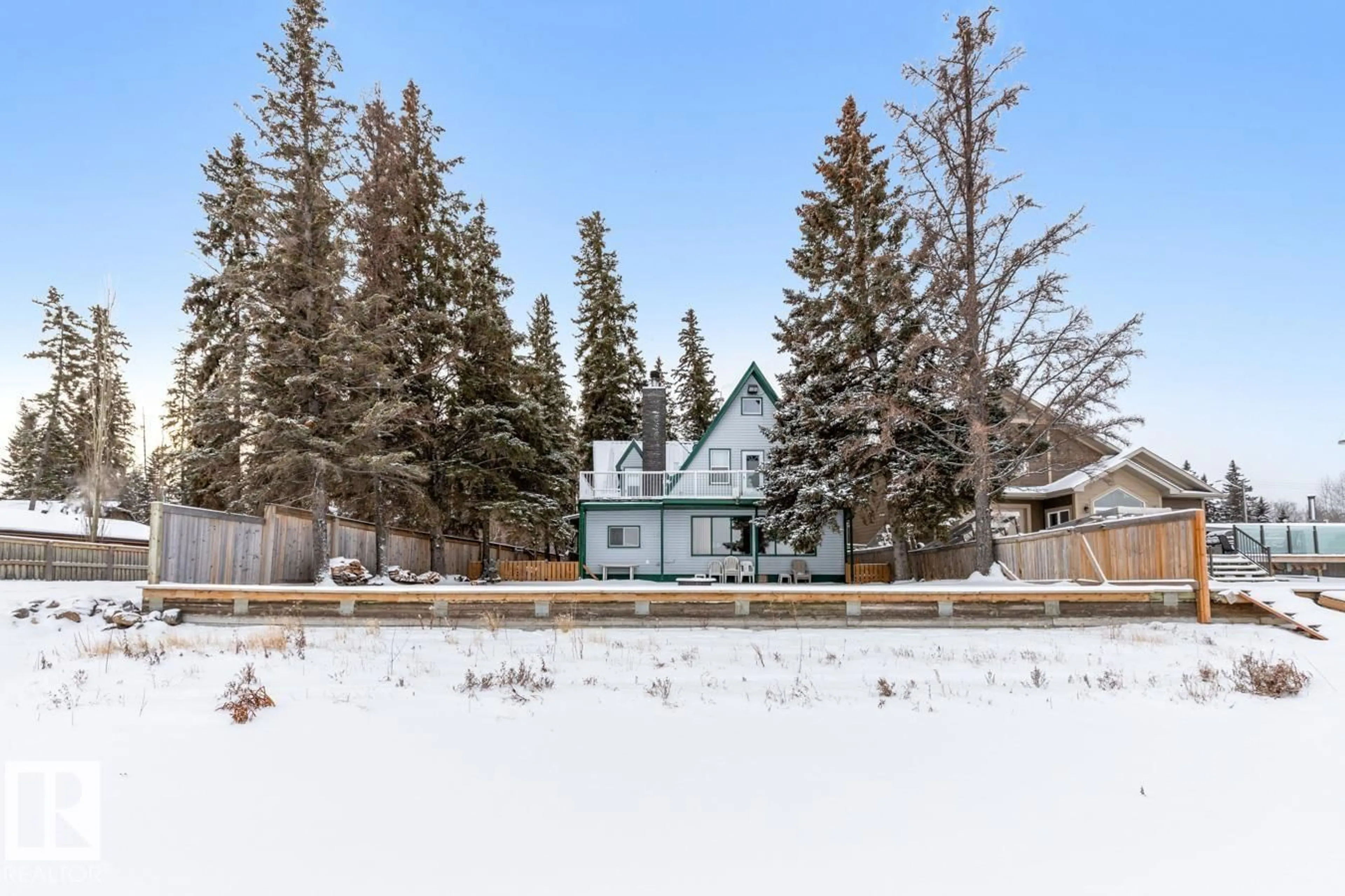 A pic from outside/outdoor area/front of a property/back of a property/a pic from drone, unknown for 311 3RD ST, Rural Lac Ste. Anne County Alberta T0E0L0