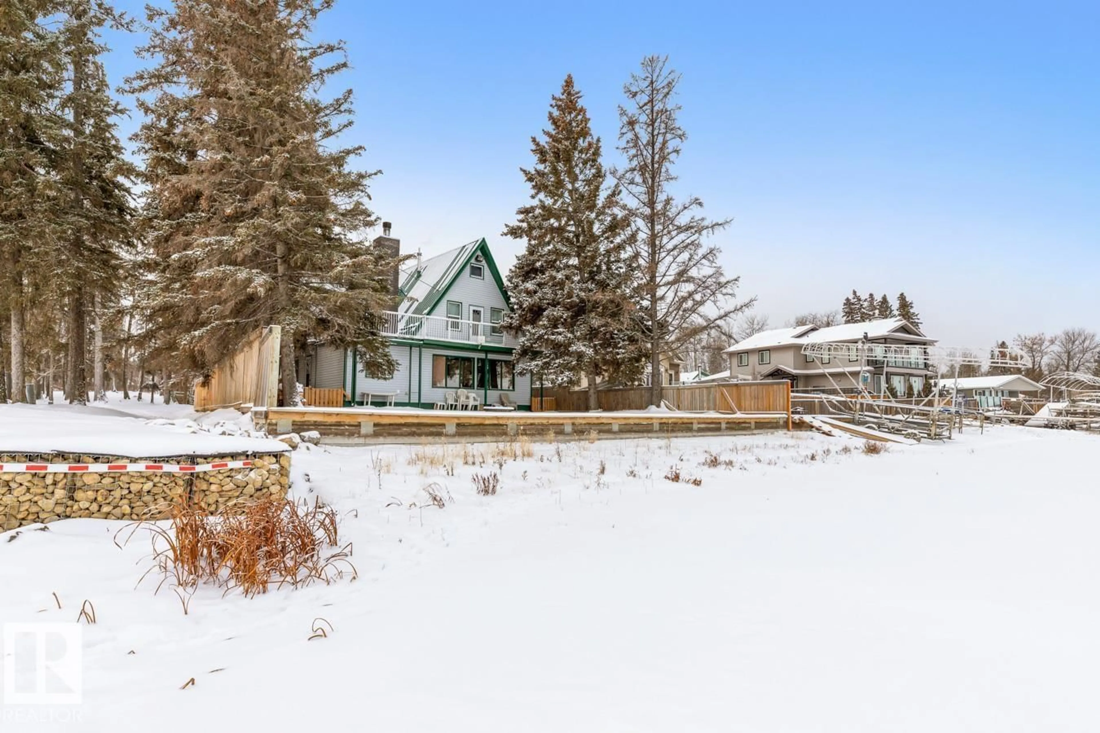 A pic from outside/outdoor area/front of a property/back of a property/a pic from drone, unknown for 311 3RD ST, Rural Lac Ste. Anne County Alberta T0E0L0