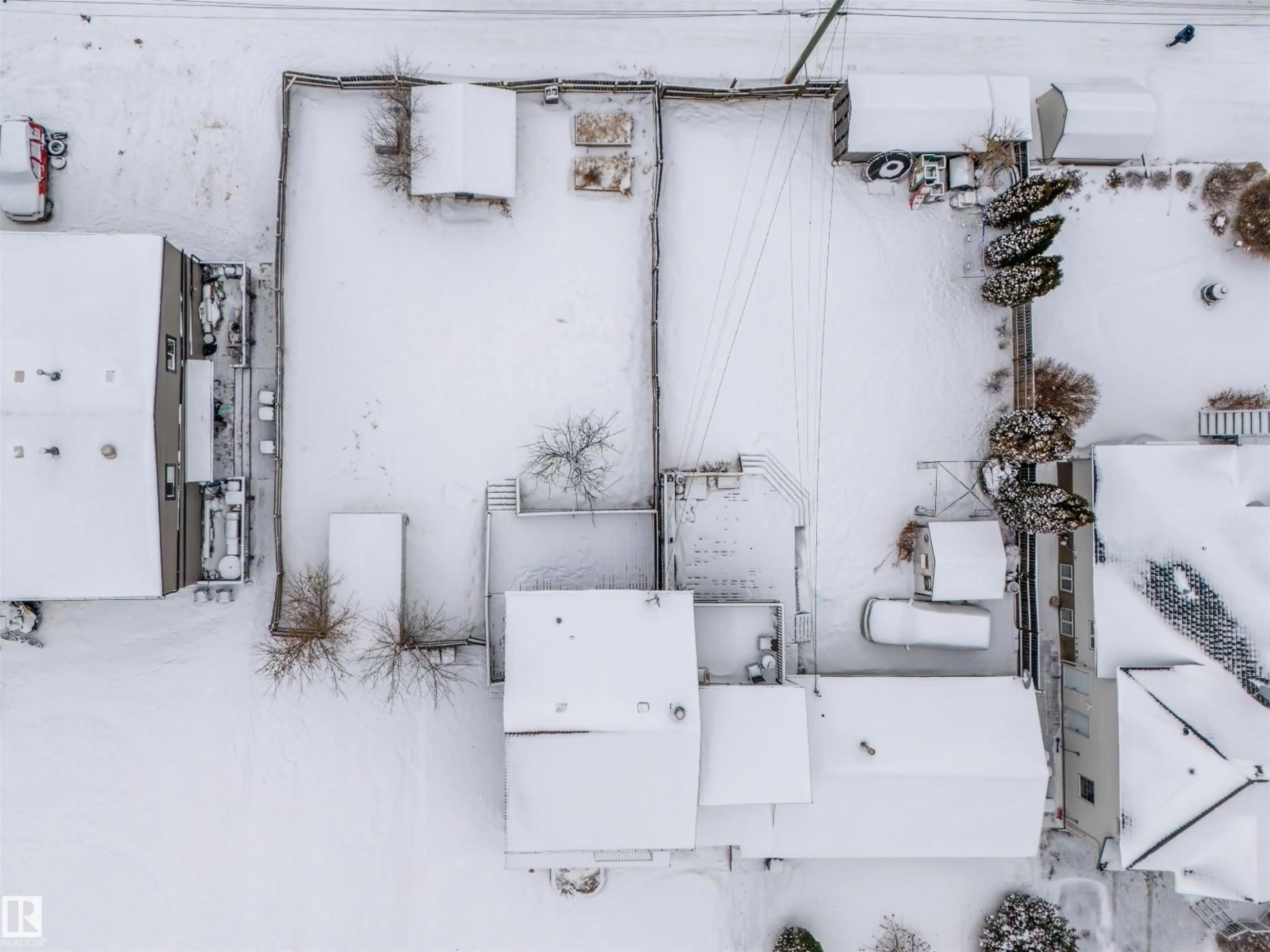 A pic from outside/outdoor area/front of a property/back of a property/a pic from drone, building for 907/909 8 ST, Cold Lake Alberta T9M1H7