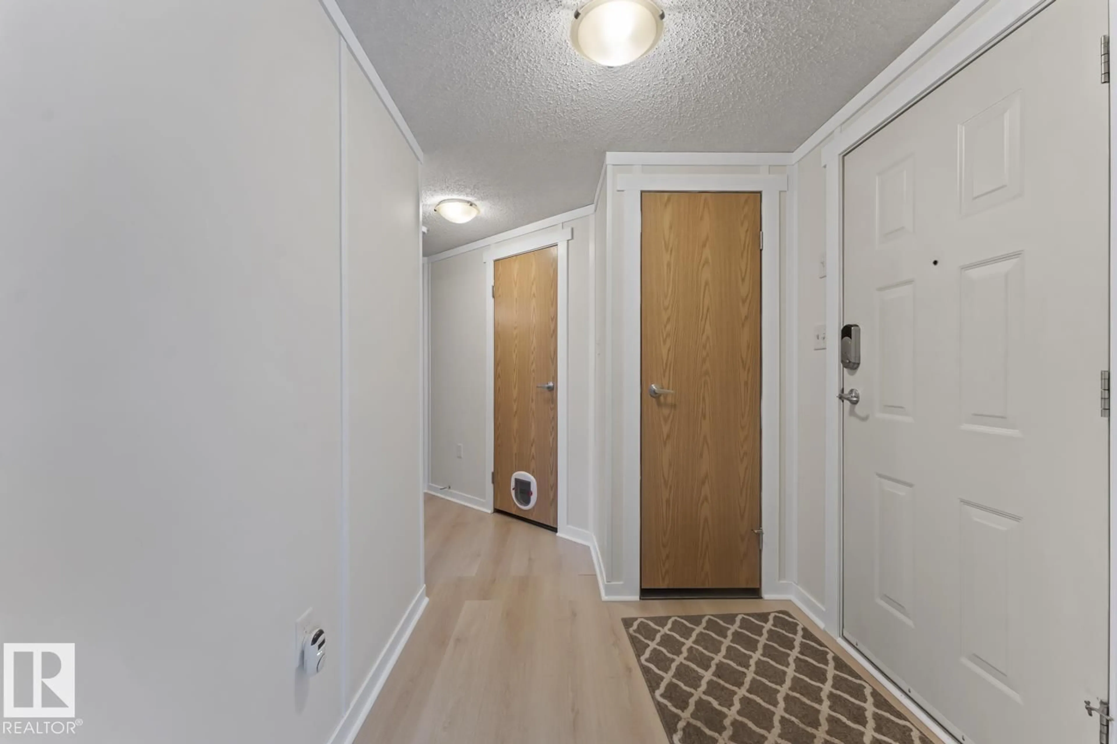 Indoor entryway for 5907 LABRADOR RD, Cold Lake Alberta T9M0C6