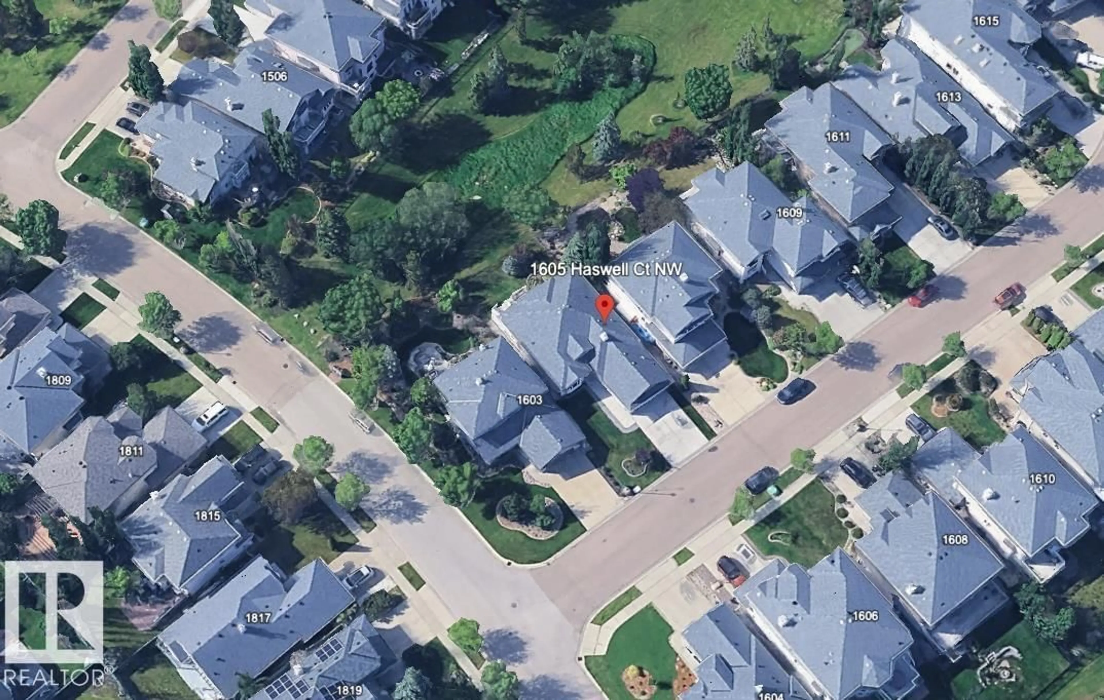 A pic from outside/outdoor area/front of a property/back of a property/a pic from drone, street for NW - 1605 HASWELL CO, Edmonton Alberta T6R3C2