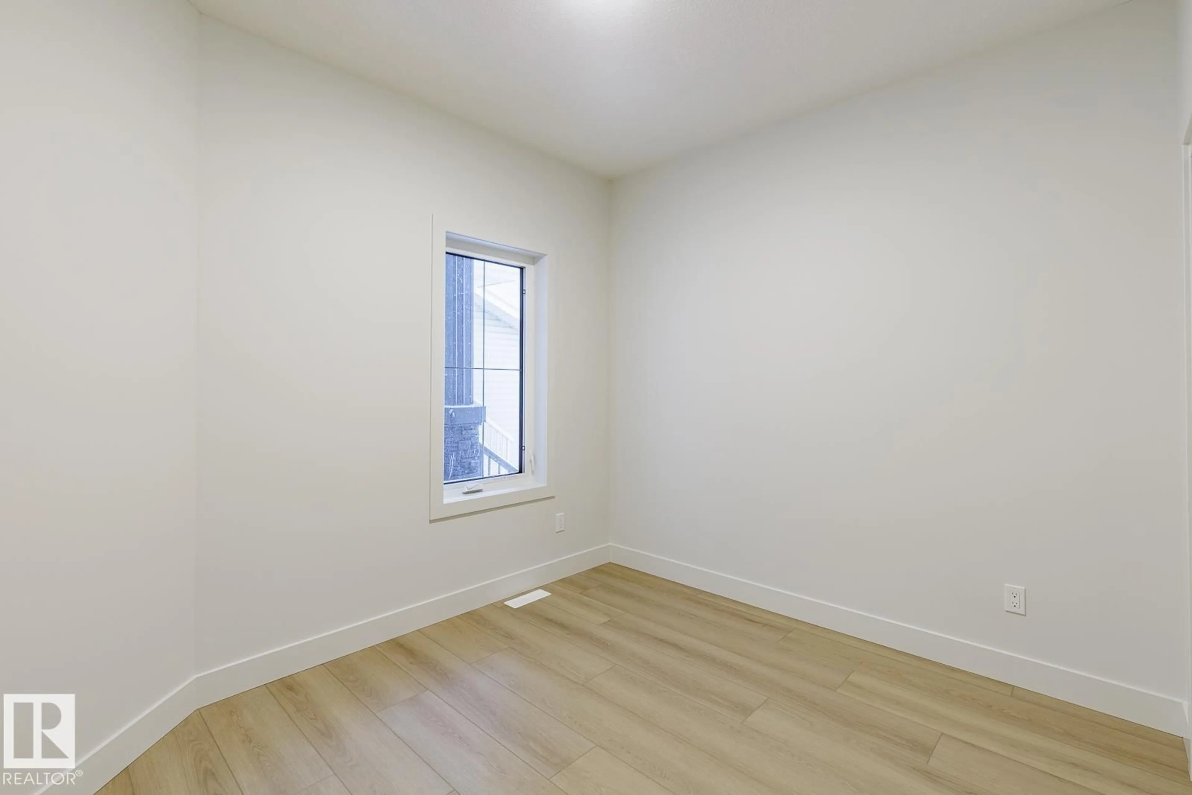 A pic of a room for 13047 212 ST, Edmonton Alberta T5S0T8