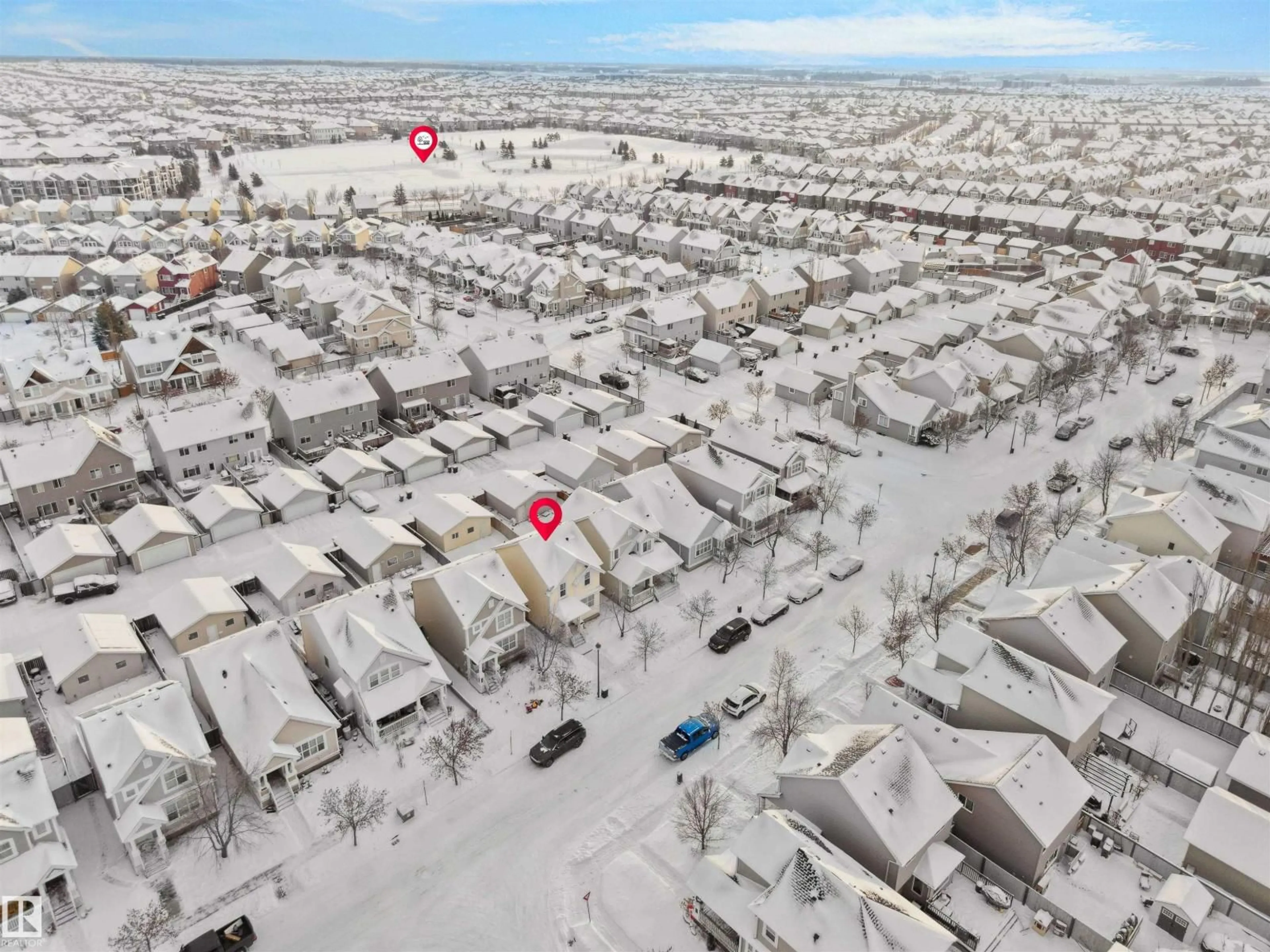 A pic from outside/outdoor area/front of a property/back of a property/a pic from drone, street for 1509 76 ST, Edmonton Alberta T6X1M6