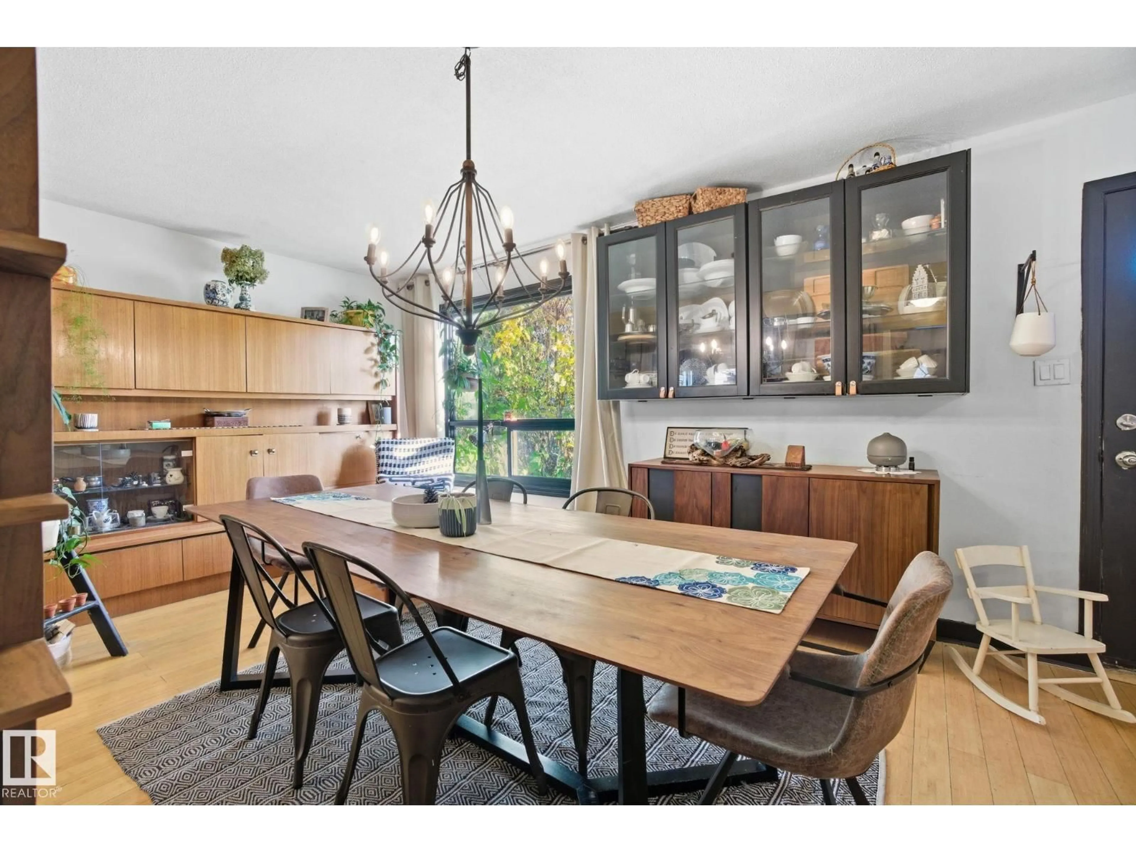 Unknown for 223 DICKINSFIELD CO, Edmonton Alberta T5E5V8