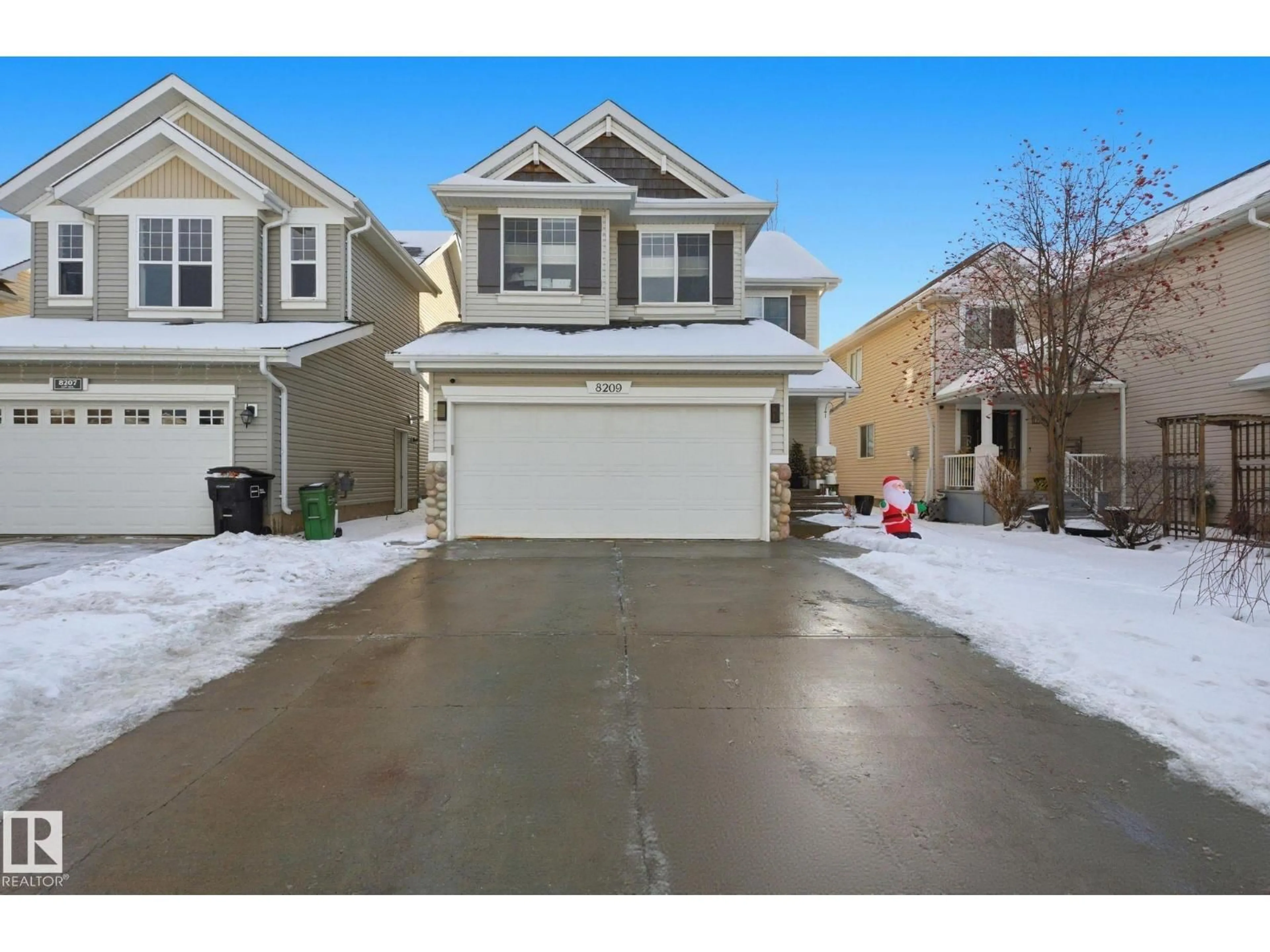 Unknown for 8209 14 AV, Edmonton Alberta T6X0A6