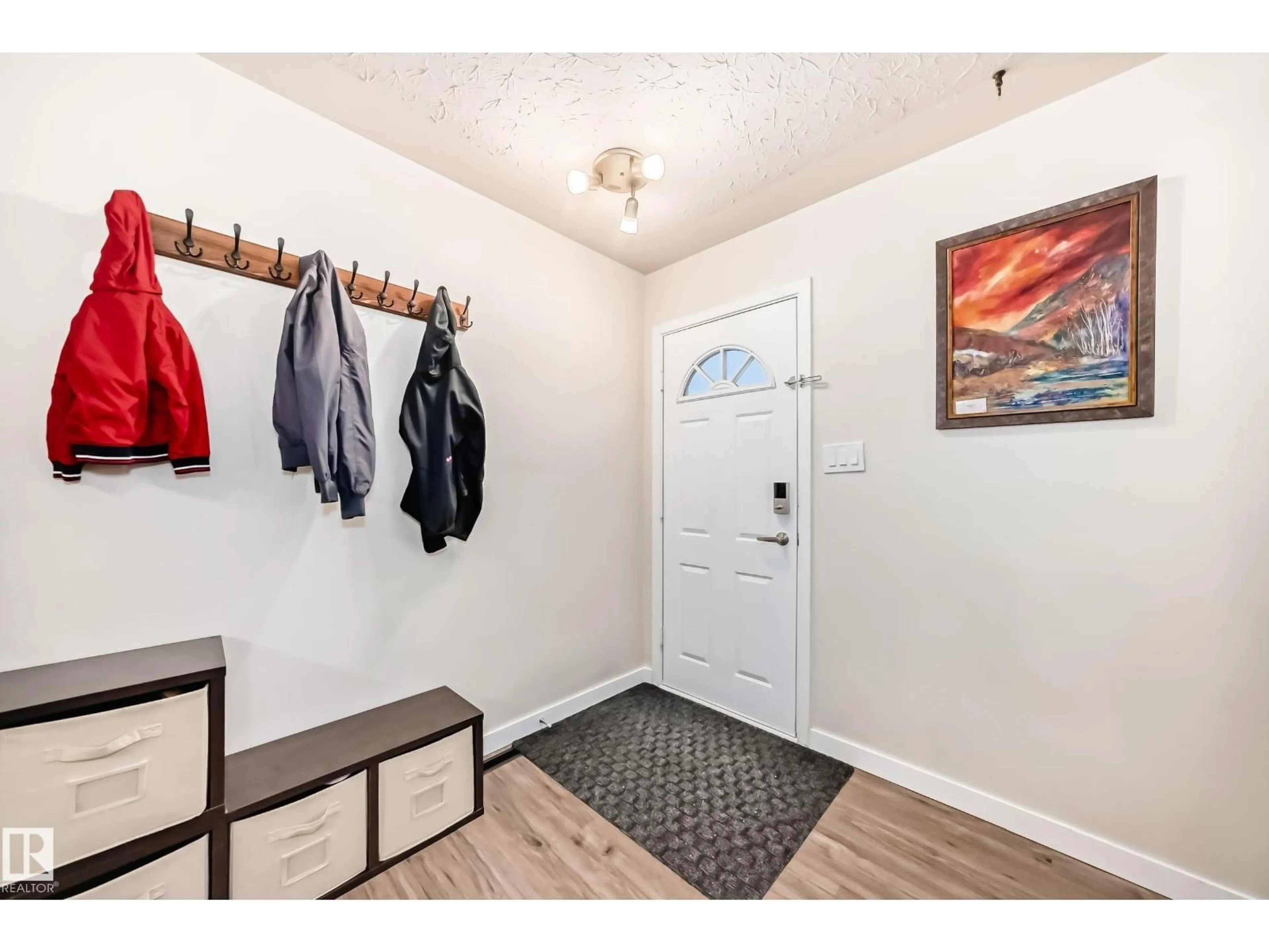 Indoor entryway for NW - 13032 134 ST, Edmonton Alberta T5L1V8