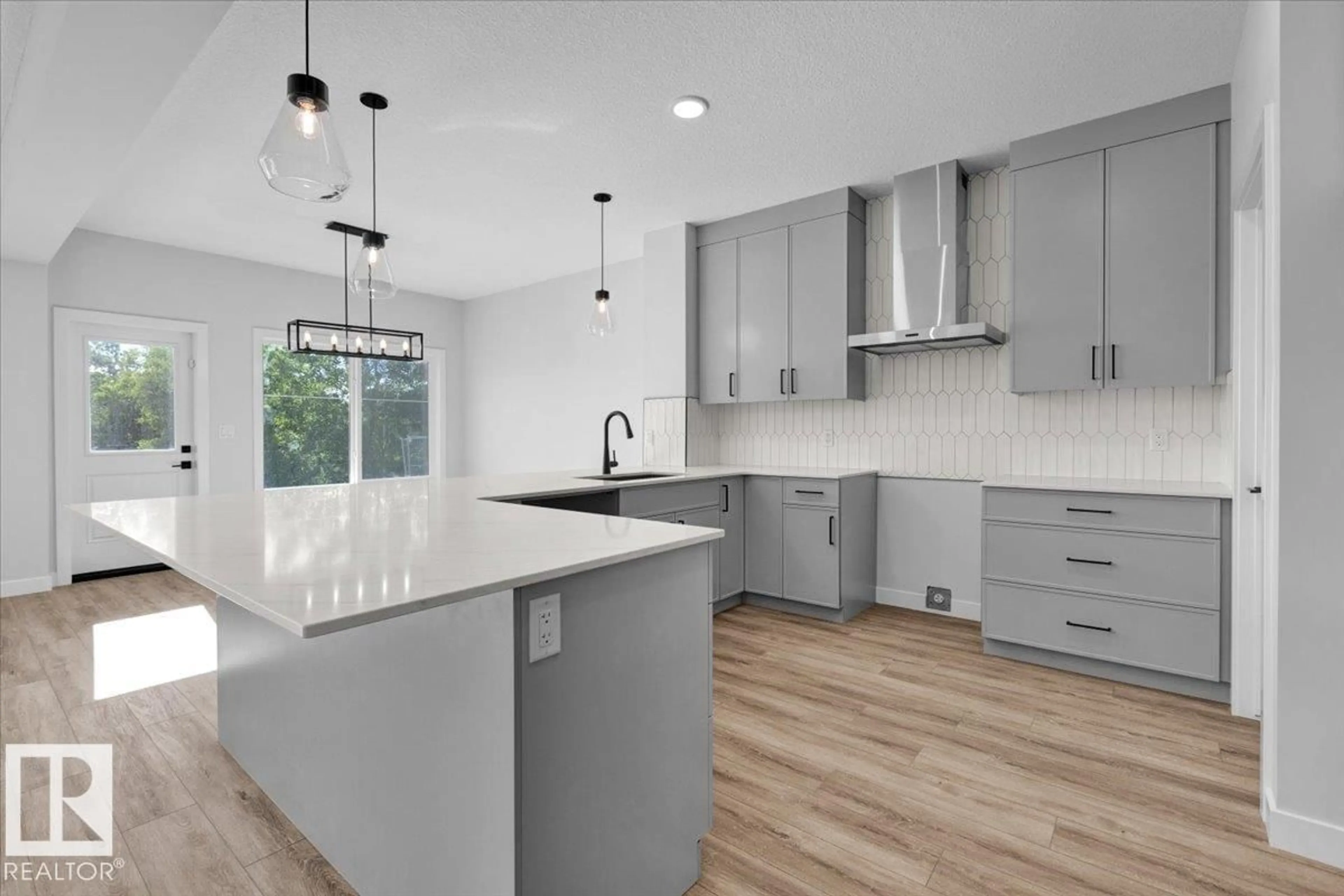 Open concept kitchen, unknown for 1162 GENESIS LAKE BV, Stony Plain Alberta T7Z0K5