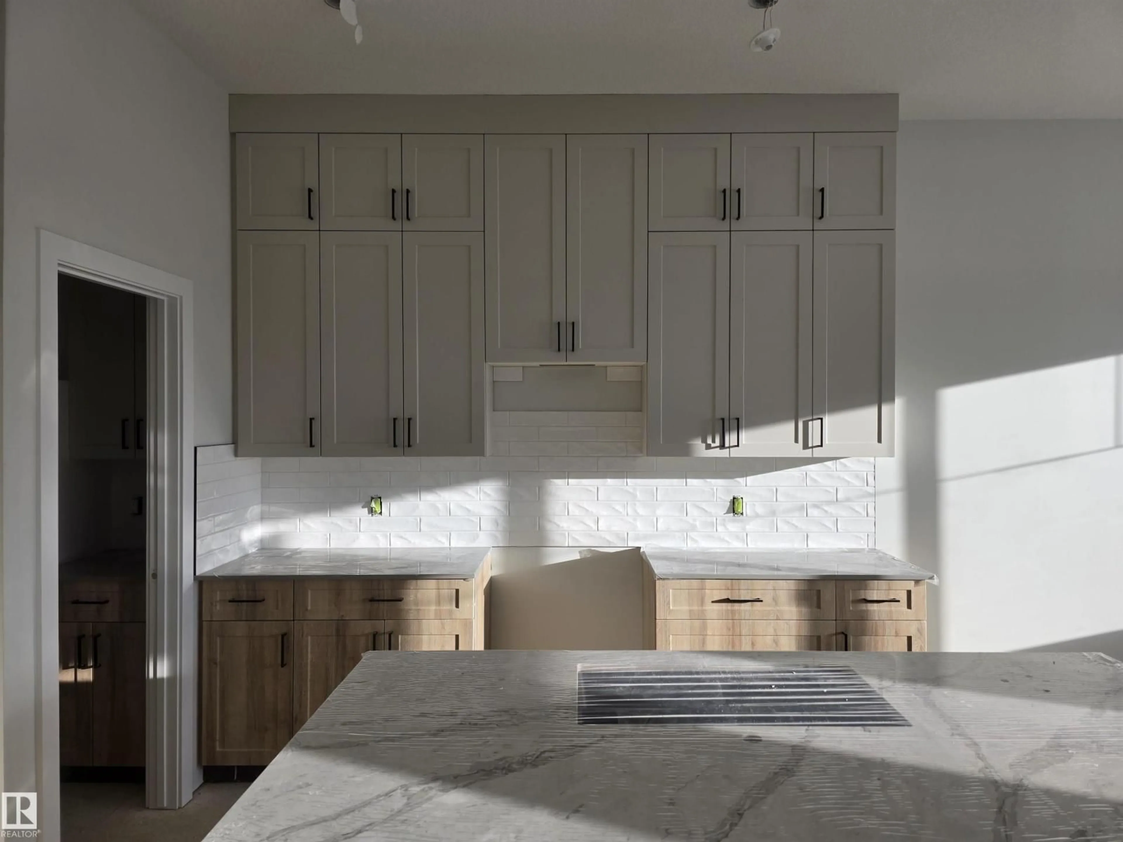 Open concept kitchen, unknown for 172 CALEDON CR, Spruce Grove Alberta T7X4E3