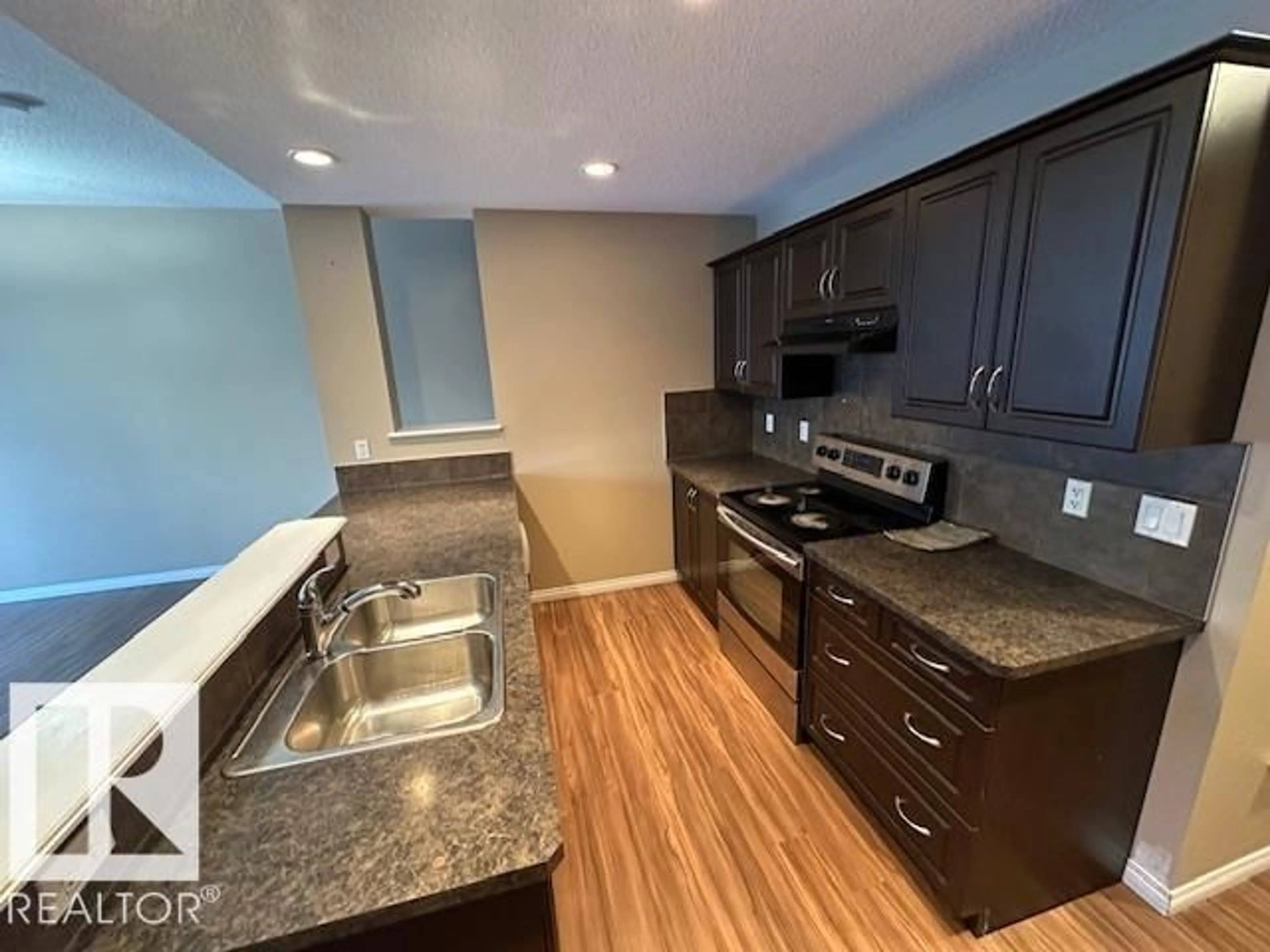 Unknown for SW - 3117 ARTHURS CR, Edmonton Alberta T6W2H7