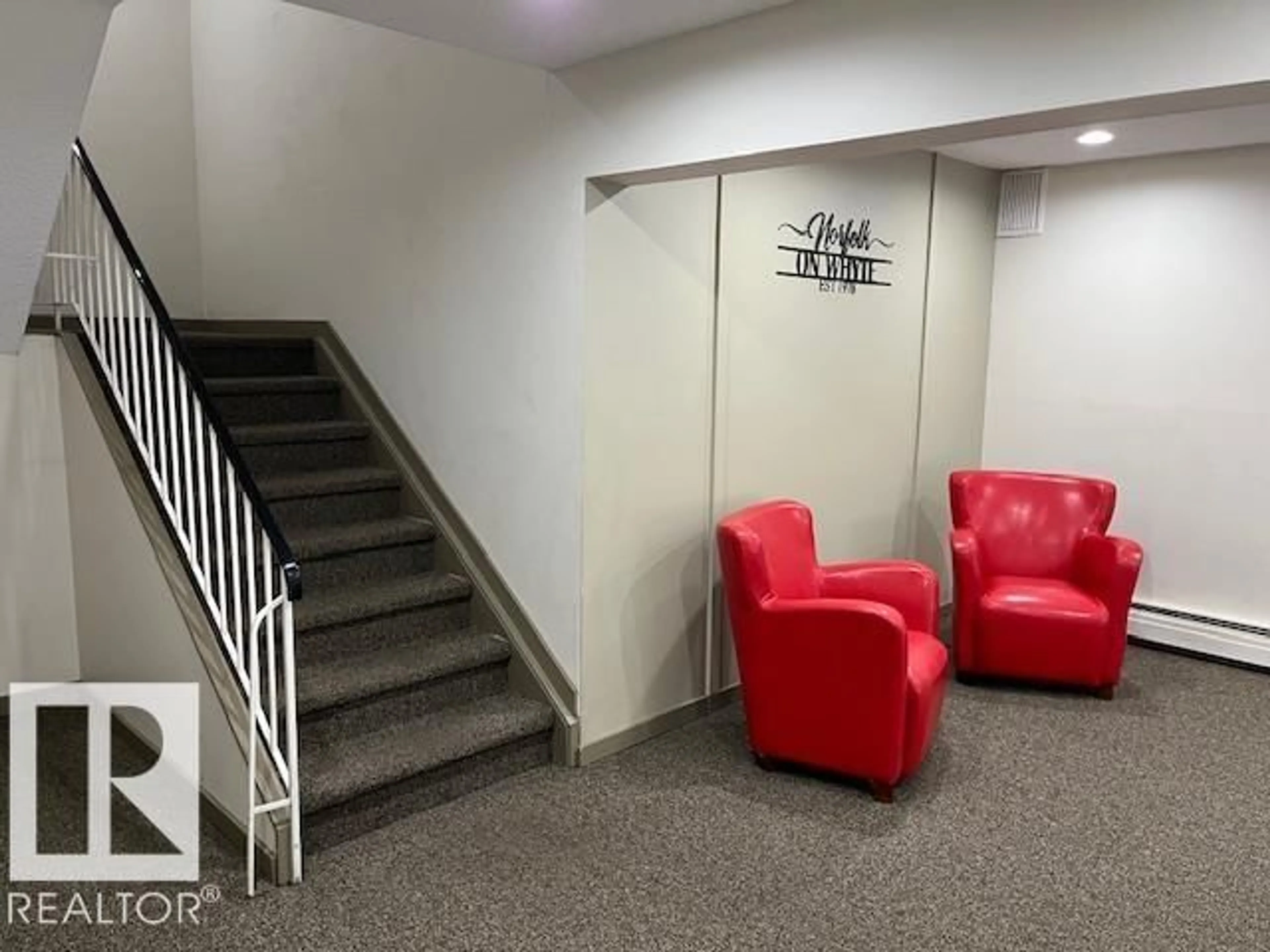 Unknown for 206 - 8149 111 ST NW, Edmonton Alberta T6G2P1