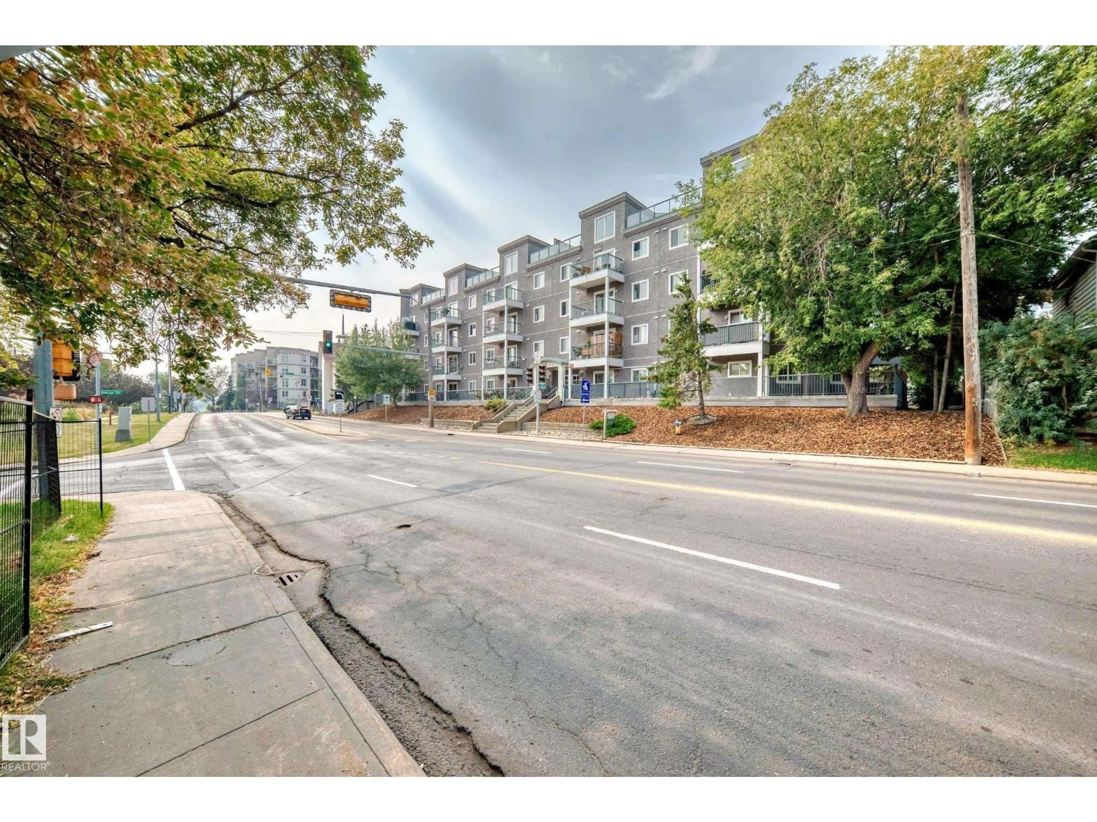 Unknown for #307 - 10118 95 ST, Edmonton Alberta T5H4R6