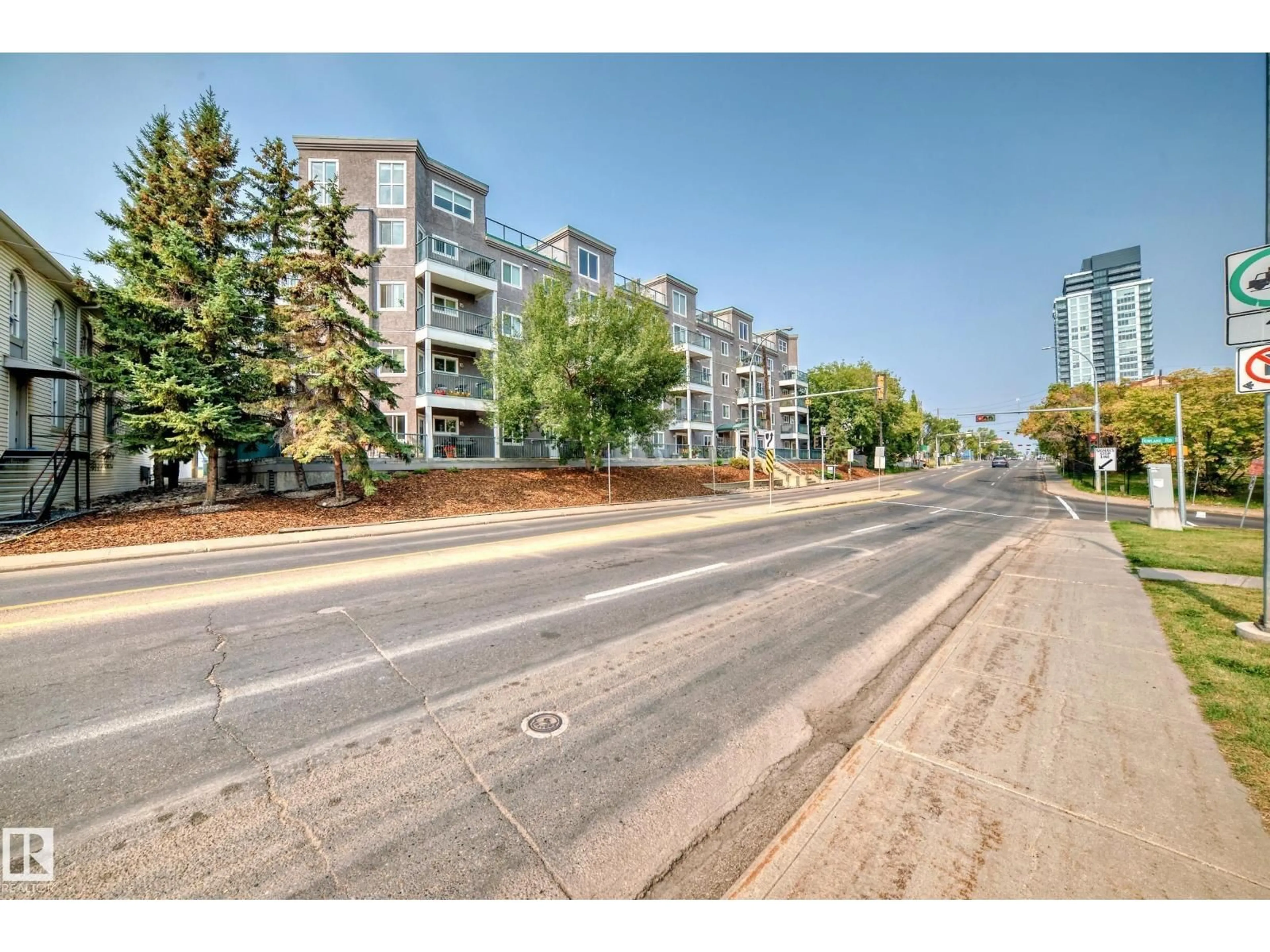 Blurry image for #307 - 10118 95 ST, Edmonton Alberta T5H4R6