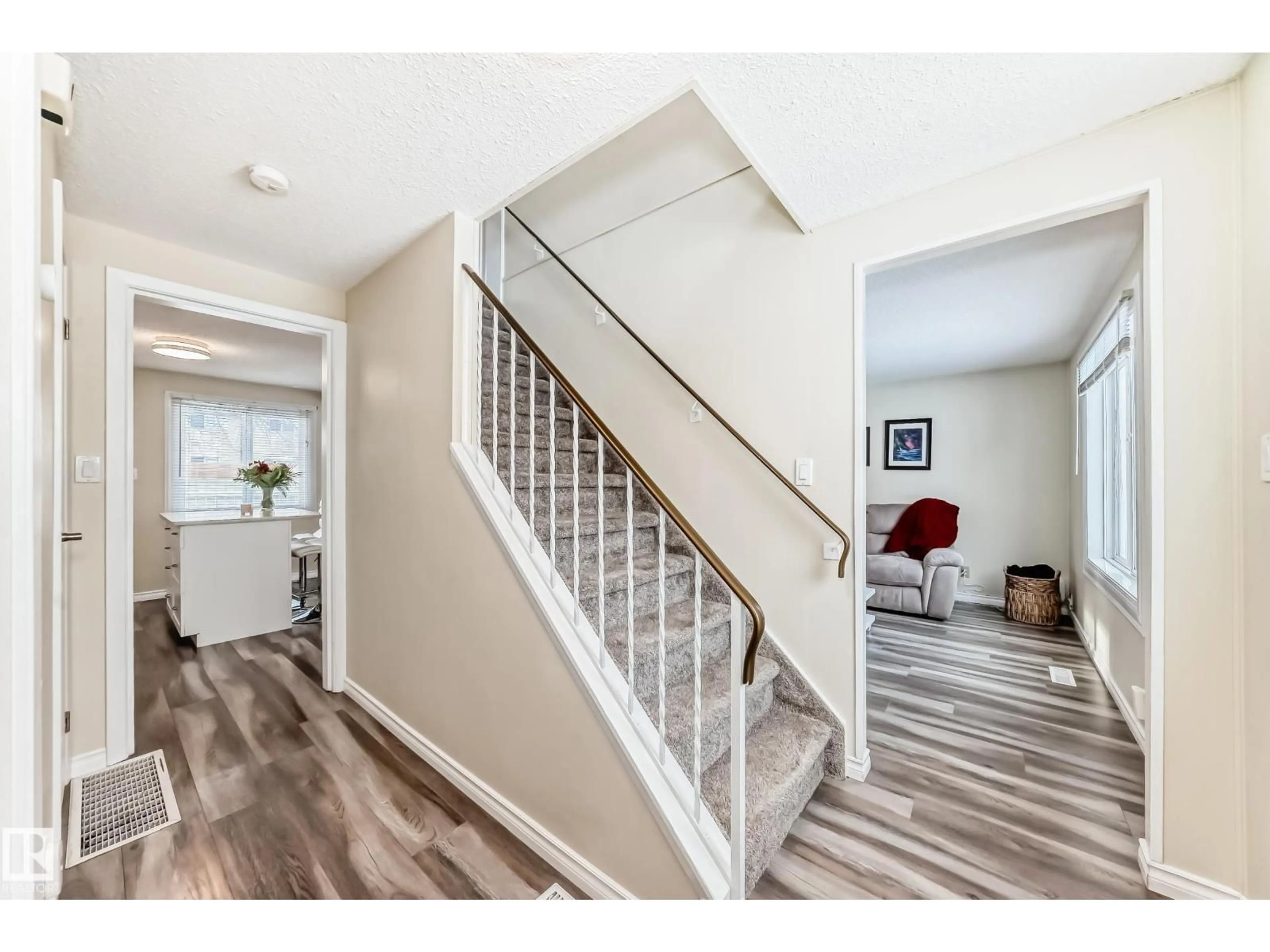 Indoor entryway for 66 RIDGEWOOD TC, St. Albert Alberta T8N0E9