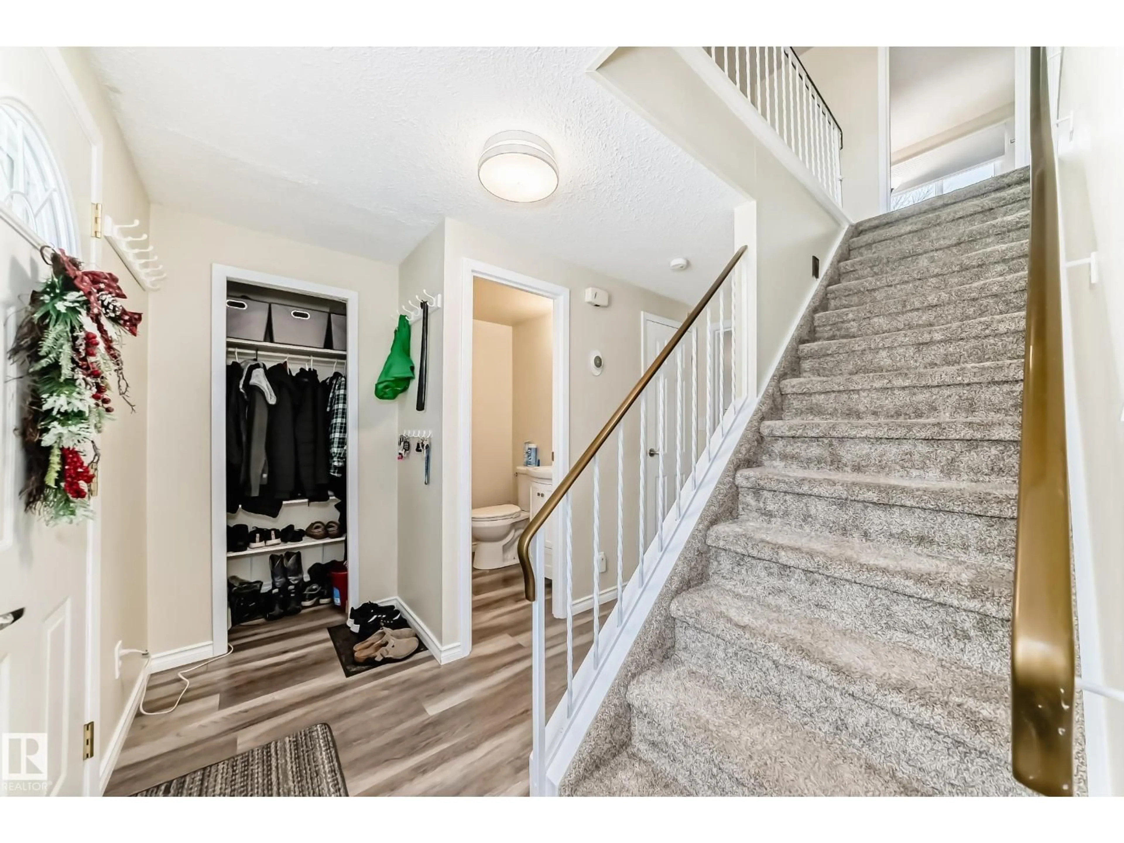 Indoor entryway for 66 RIDGEWOOD TC, St. Albert Alberta T8N0E9
