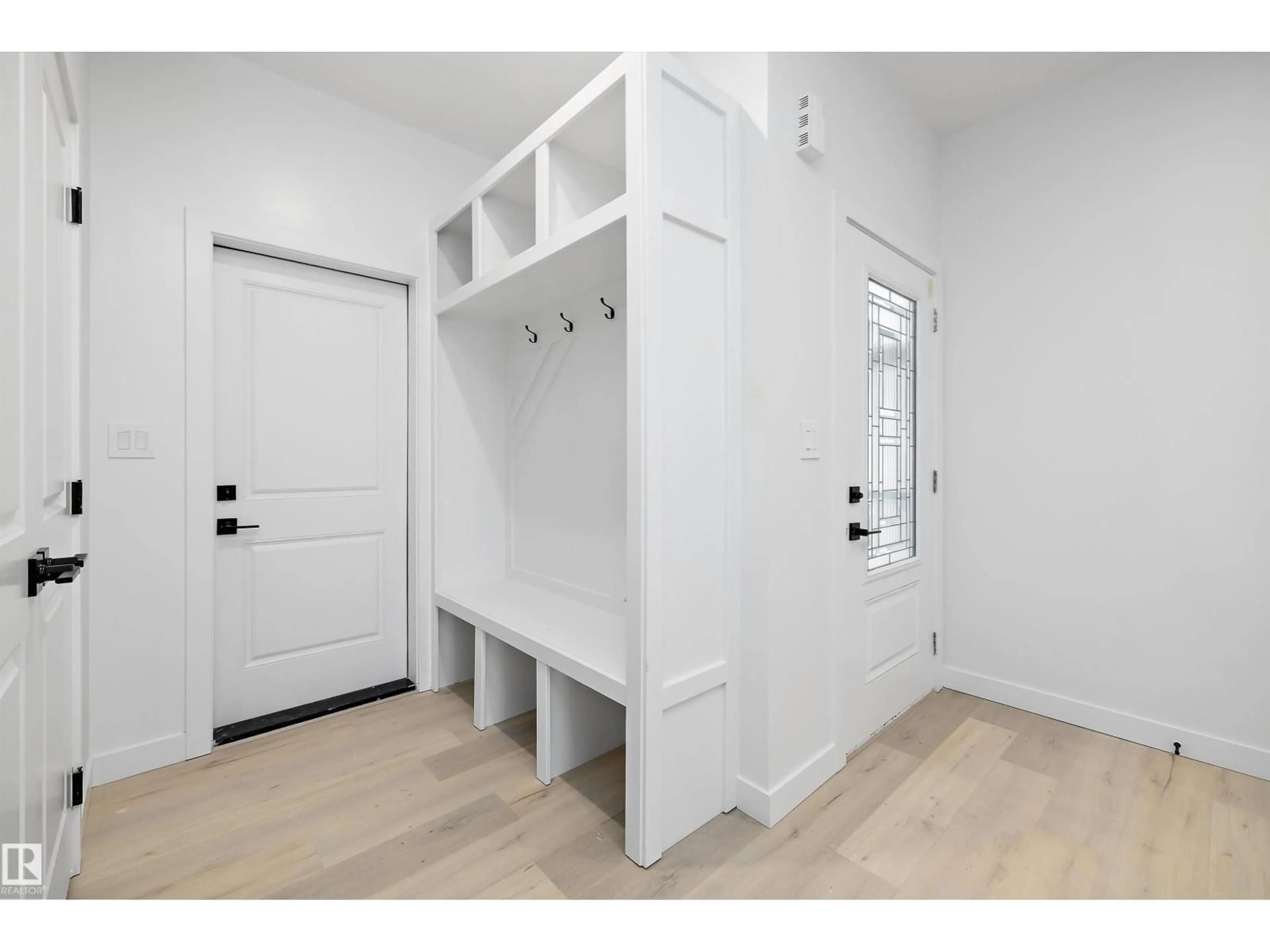 Indoor entryway for 19 AXELWOOD CR, Spruce Grove Alberta T7X4G4