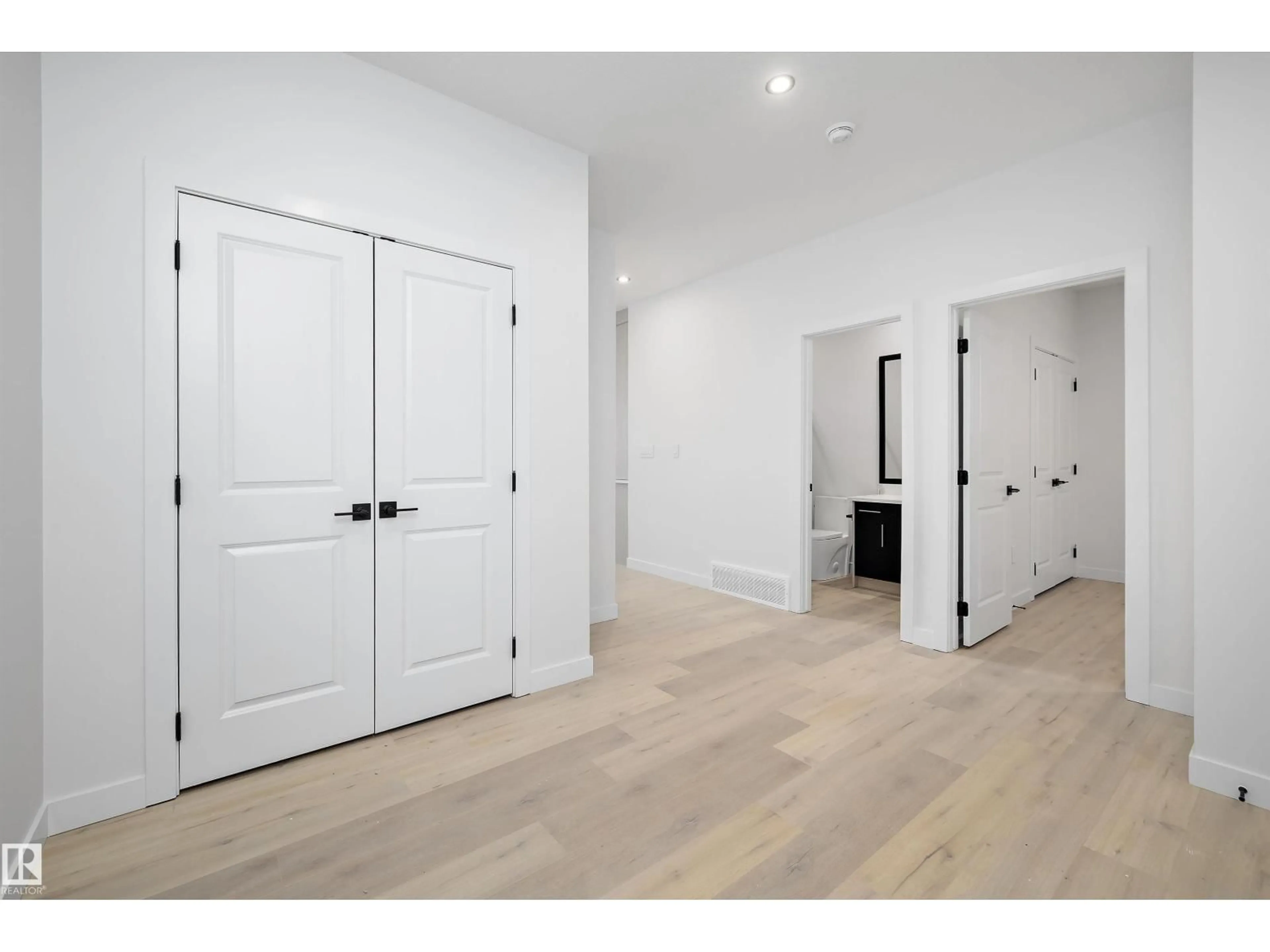 Indoor entryway for 19 AXELWOOD CR, Spruce Grove Alberta T7X4G4