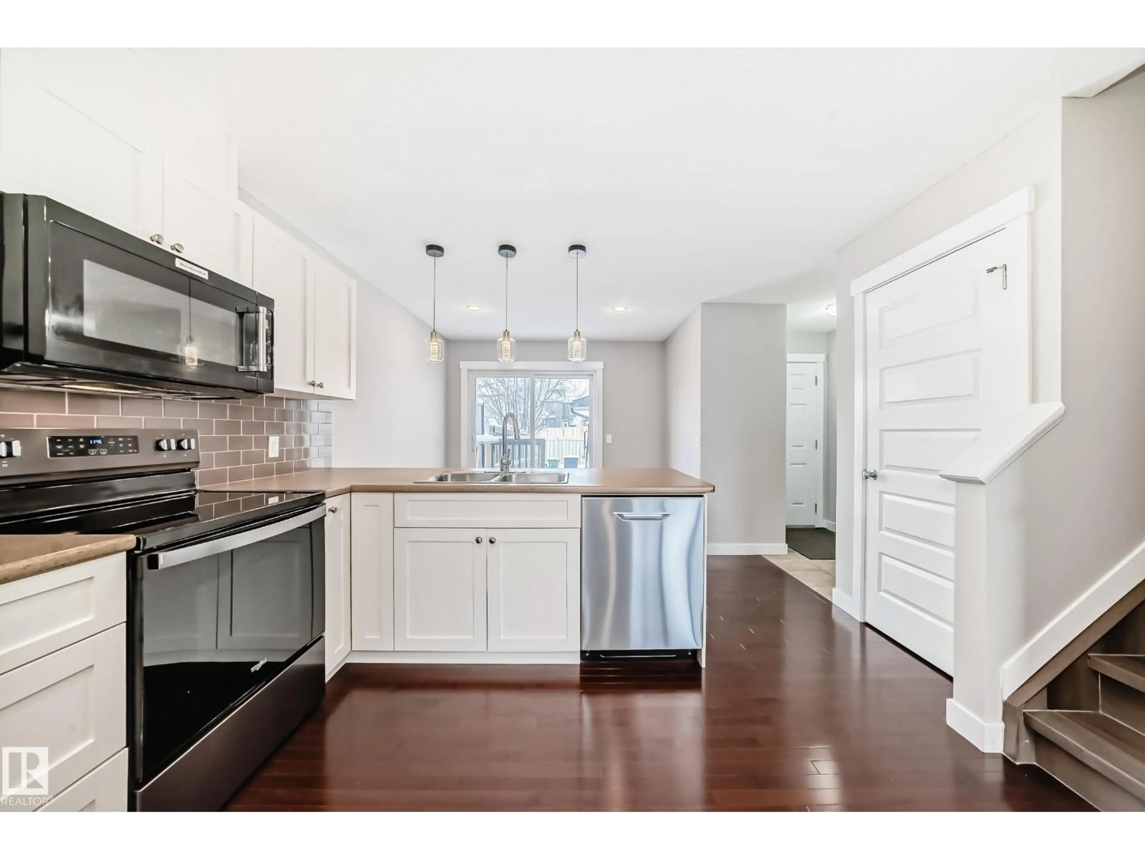 Open concept kitchen, unknown for 512 CHAPPELLE DR, Edmonton Alberta T6W2B4