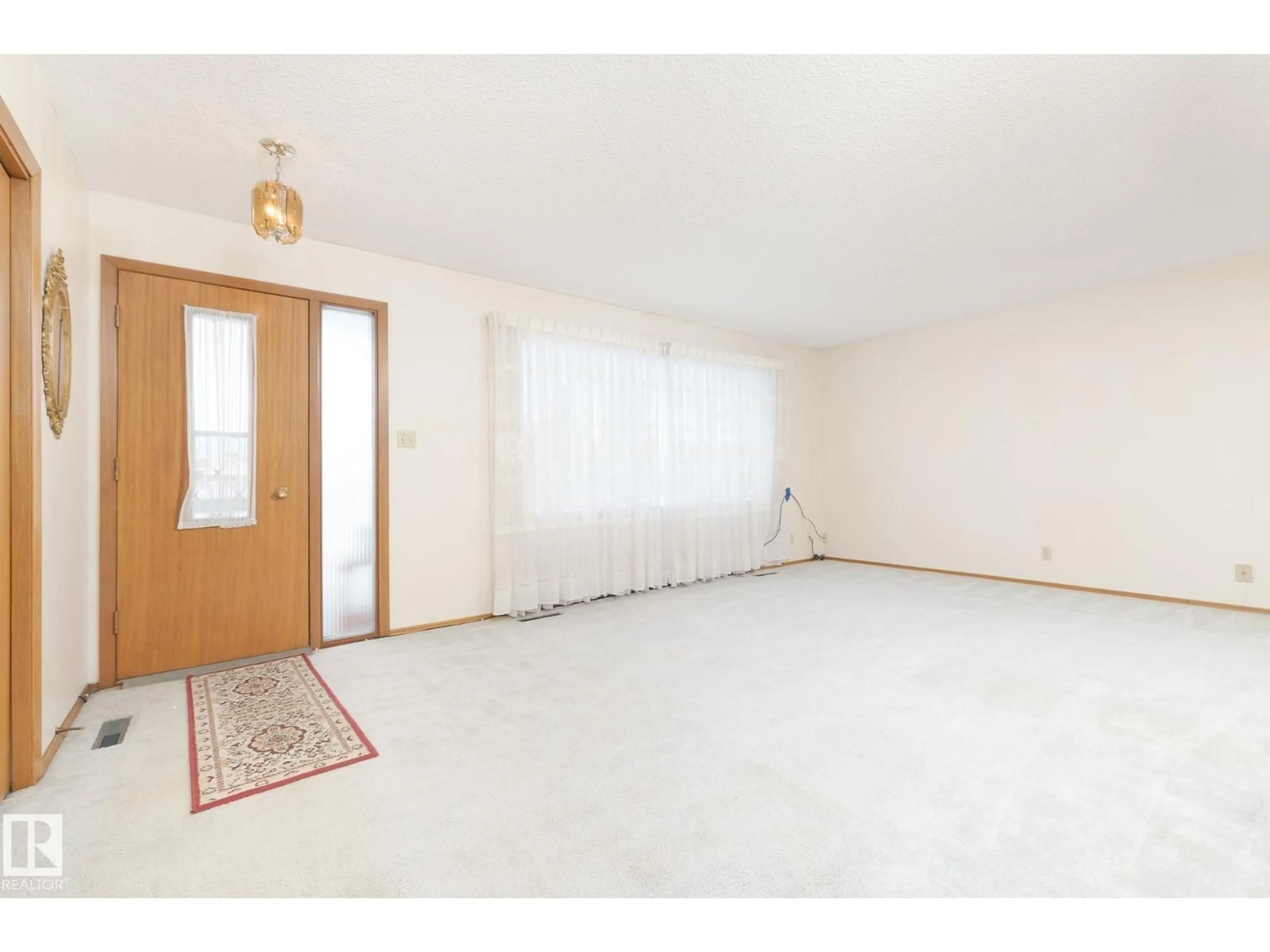 A pic of a room for 5406 48 ST, Stony Plain Alberta T7Z1B4