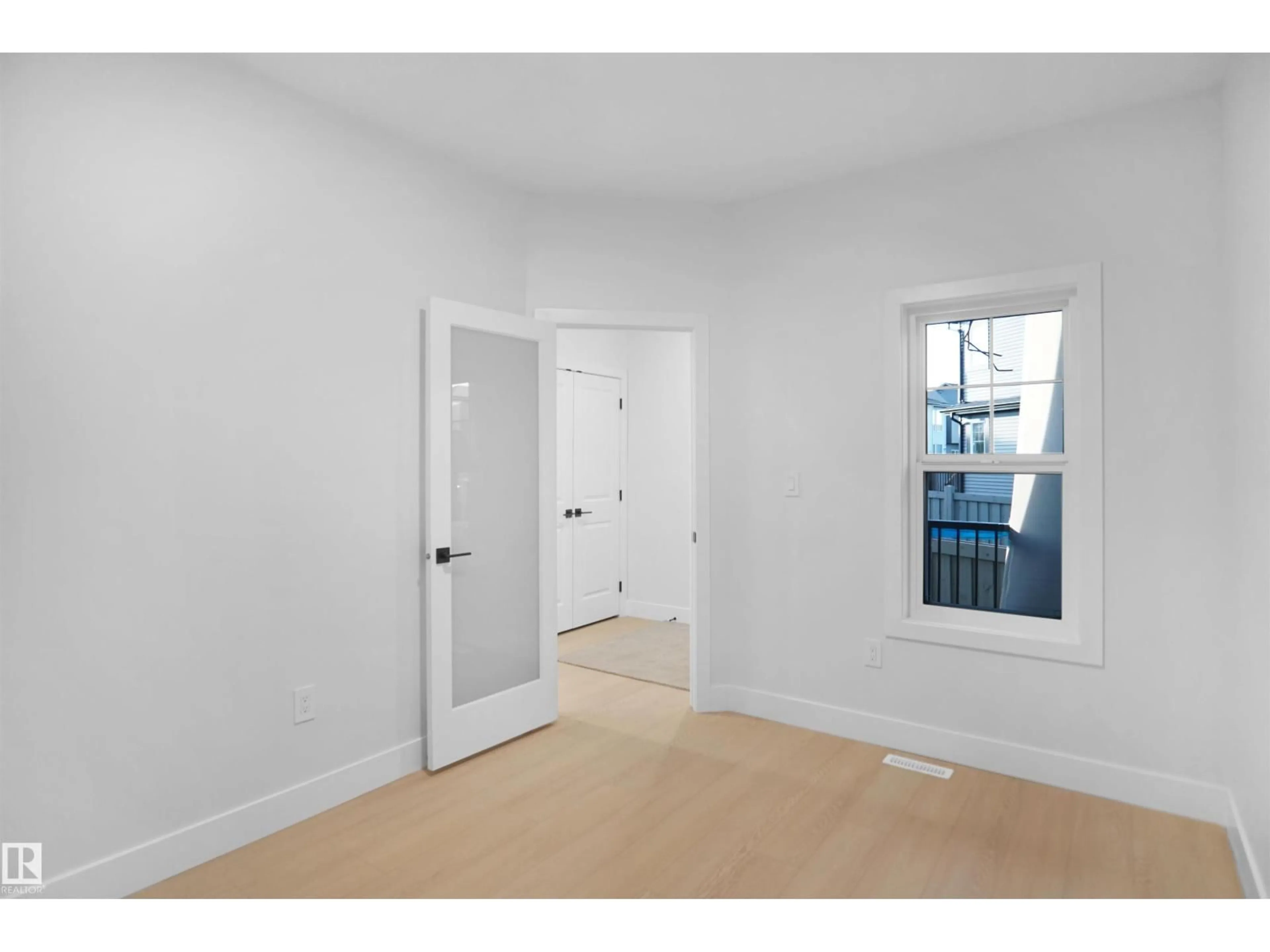 Unknown for 6224 29 AV, Edmonton Alberta T6X3J2