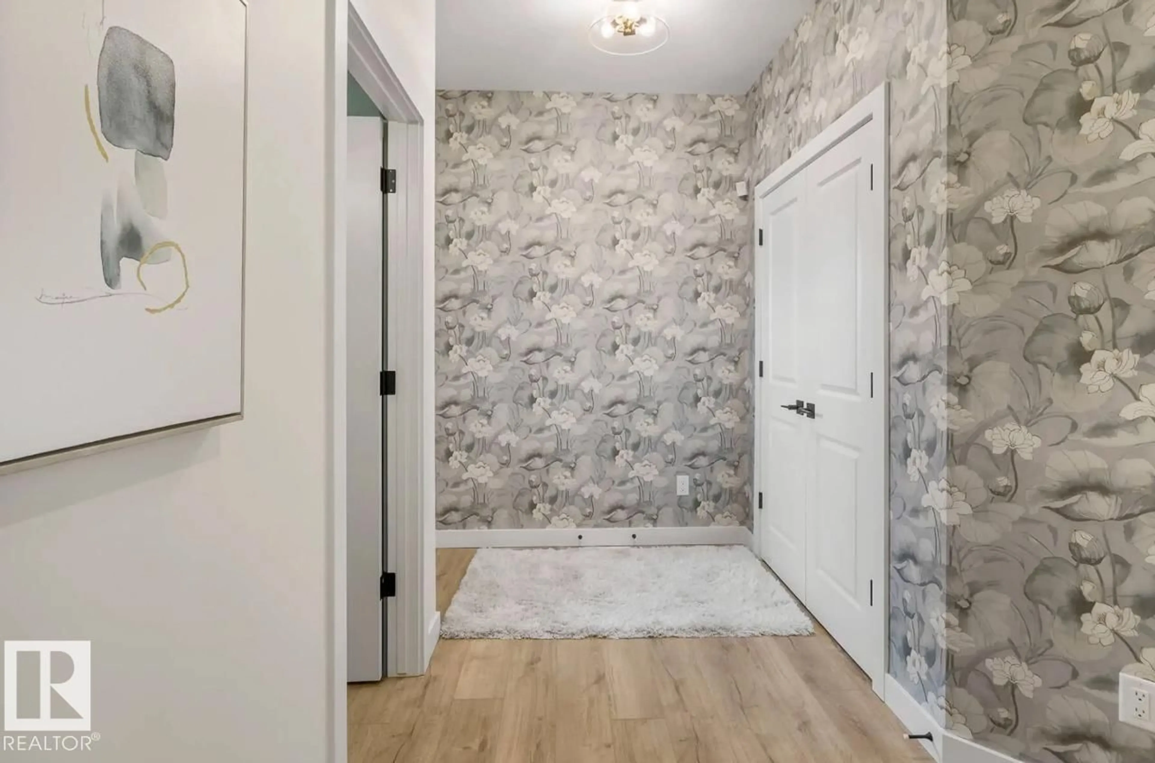 Indoor entryway for SW - 320 27 ST, Edmonton Alberta T6X3H9