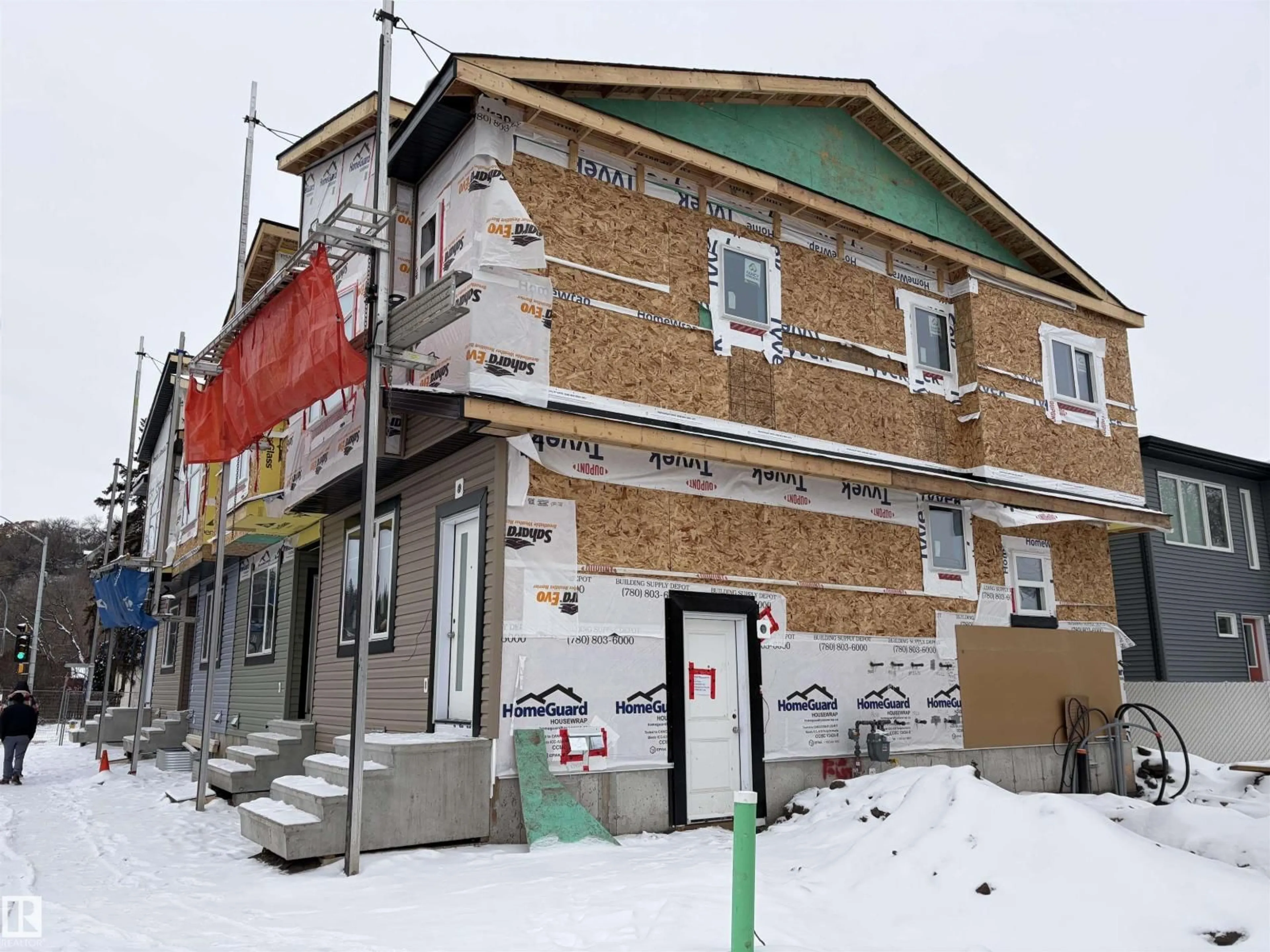 Unknown for 8824 8826G - 8822 ROWLAND RD, Edmonton Alberta T5H1R2