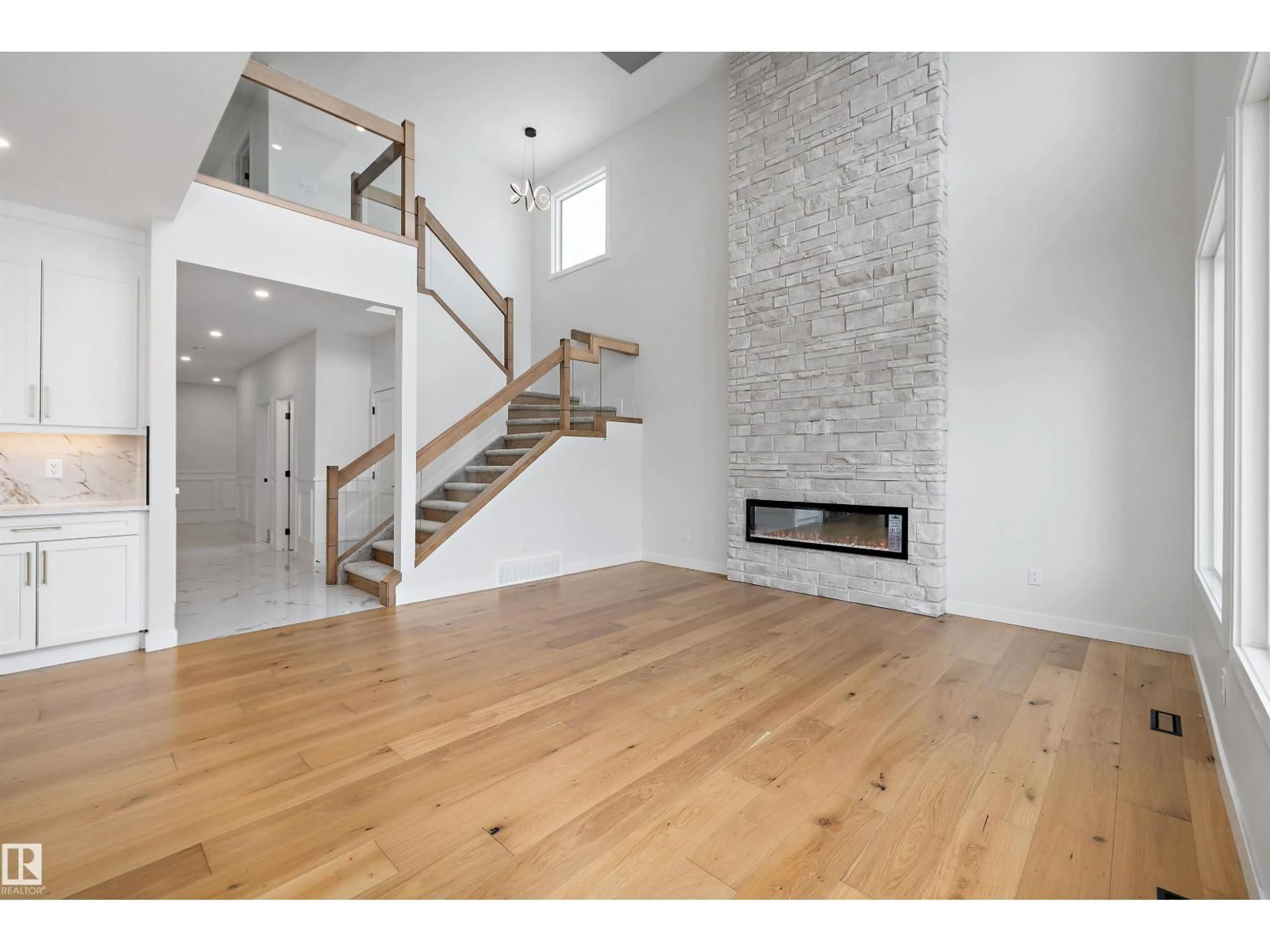 Unknown for 6872 KNOX LO SW, Edmonton Alberta T6W4R4