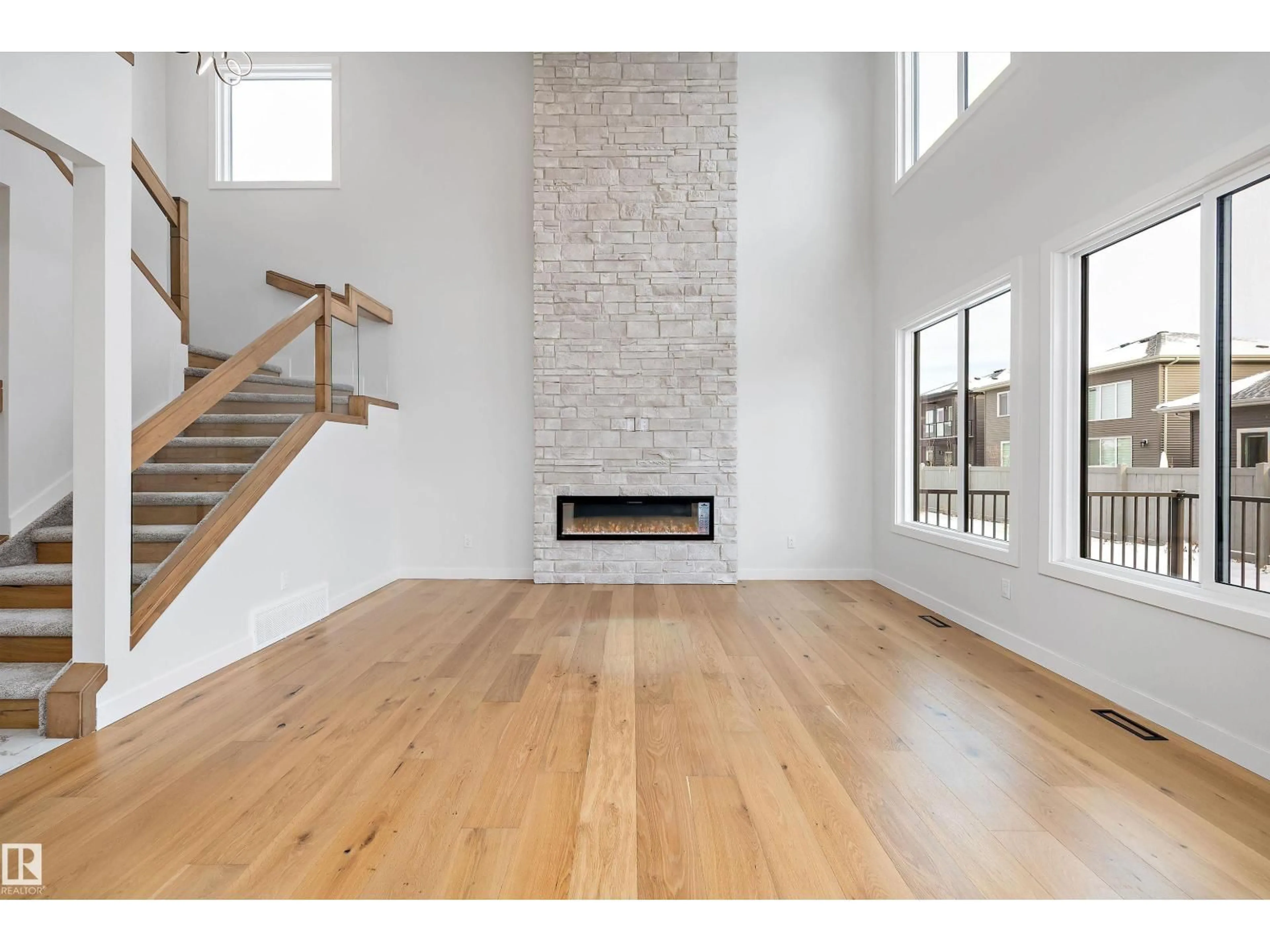 Unknown for 6872 KNOX LO SW, Edmonton Alberta T6W4R4