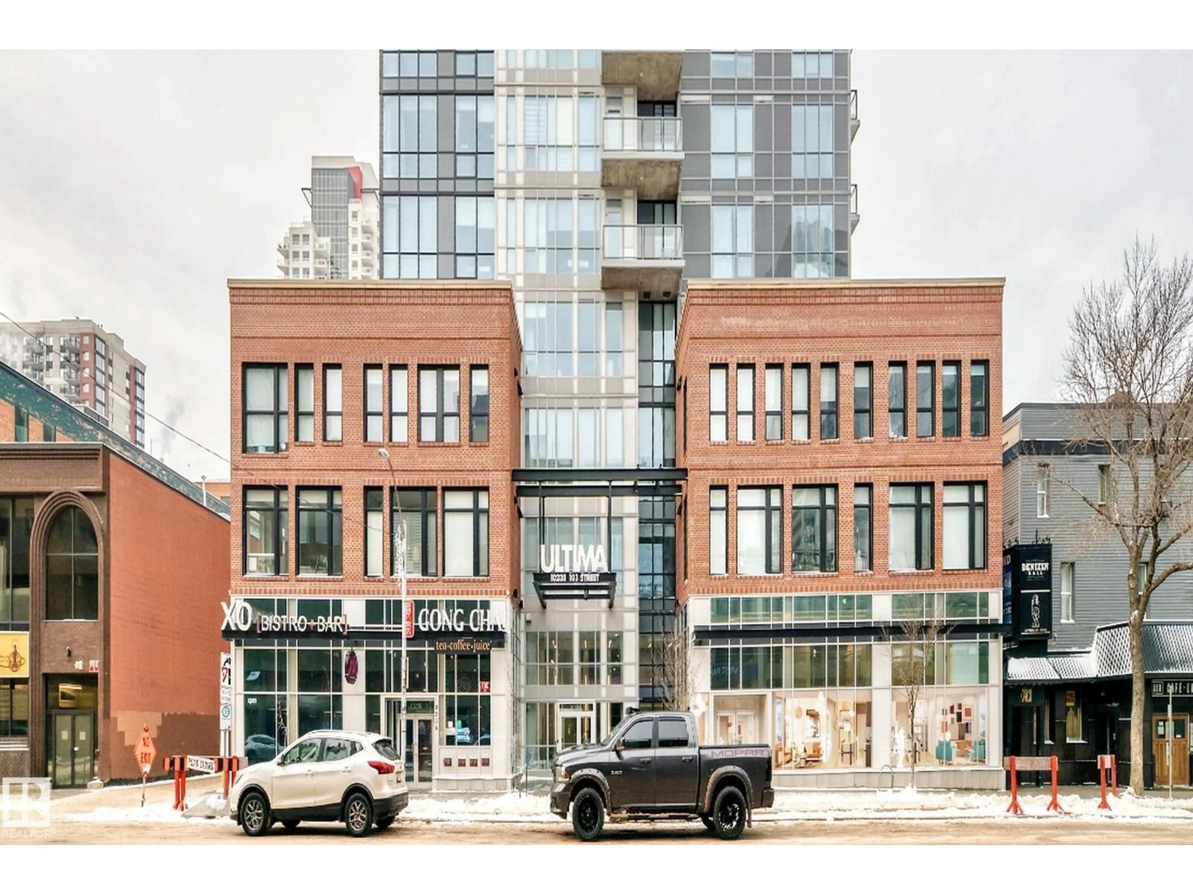 Indoor foyer for 905 - 10238 103 ST NW, Edmonton Alberta T5J0G6