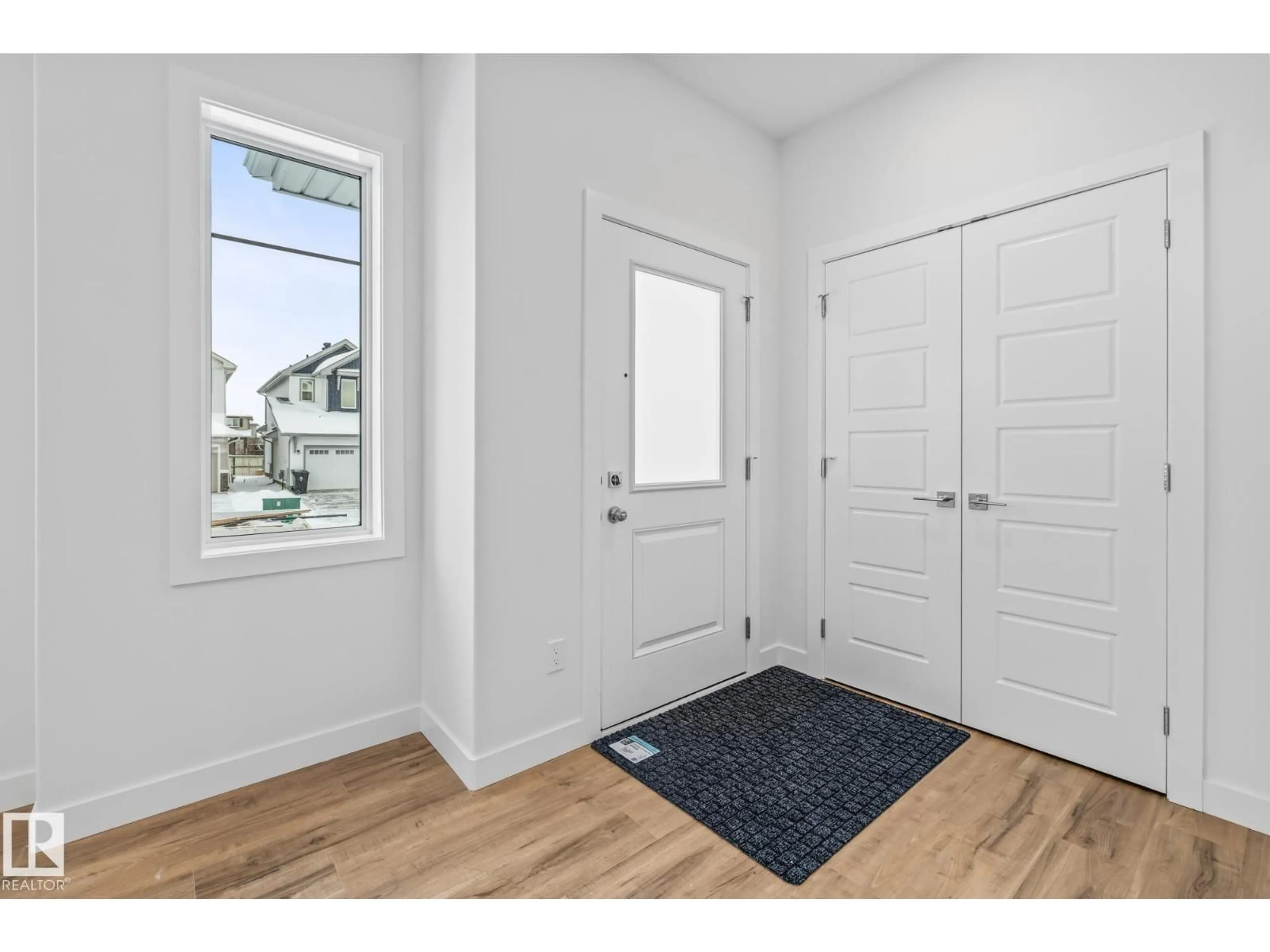 Indoor entryway for 49 FICUS WY, Fort Saskatchewan Alberta T8L0Z6