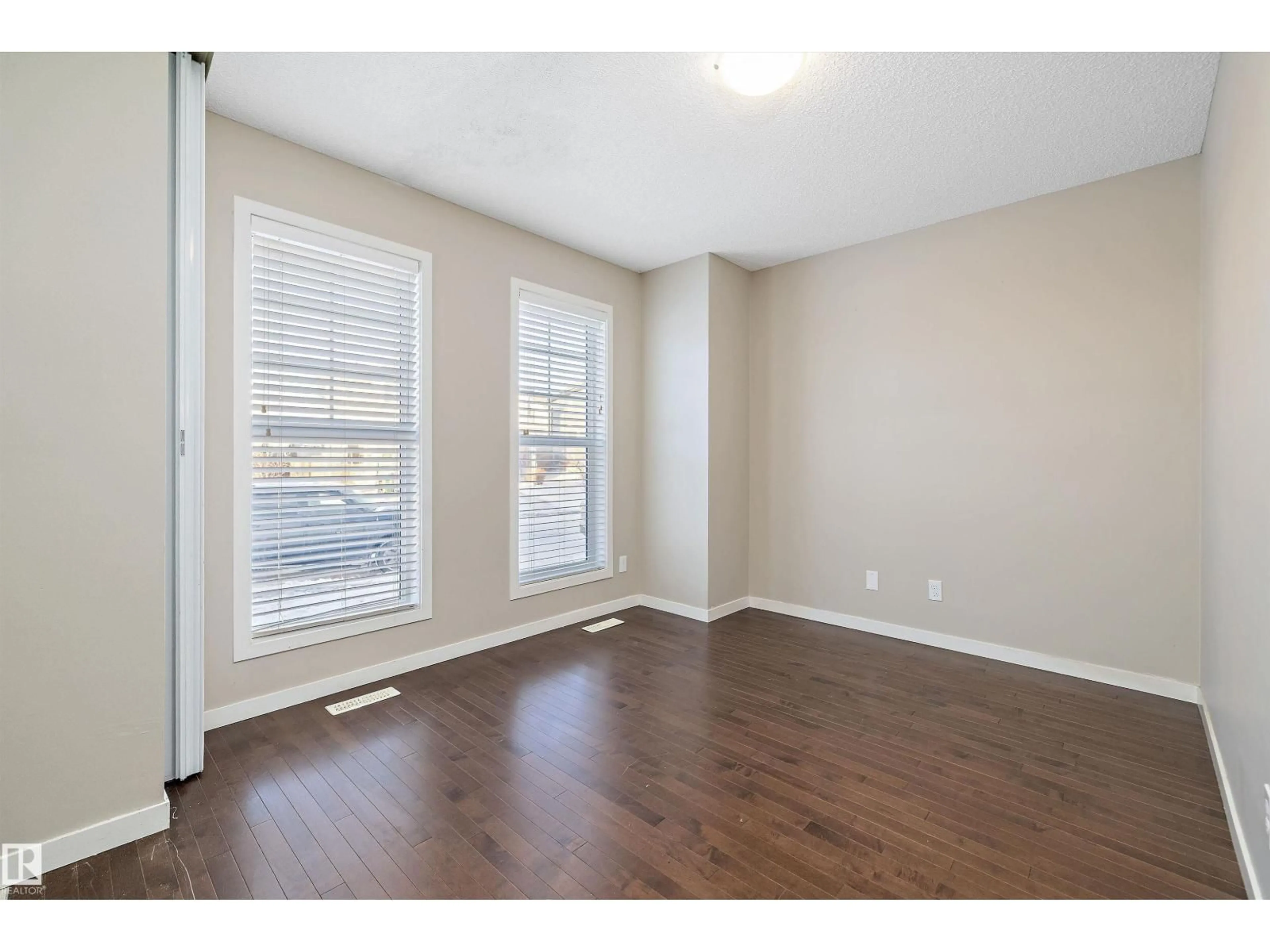 A pic of a room for SW - 5247 20 AV, Edmonton Alberta T6X1V5